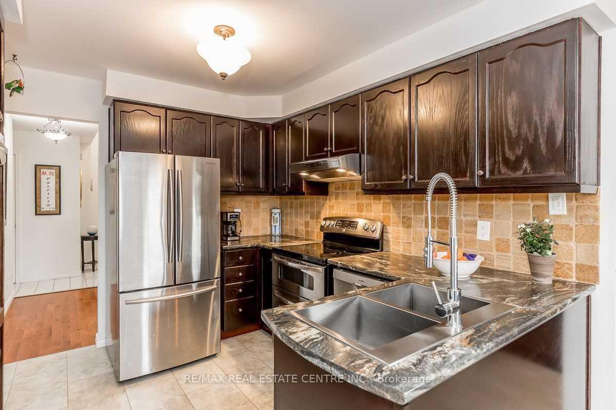 Photo 7 of Unit Upper, 39 Mcmillan Crescent, Barrie, Painswick North — HOMEH