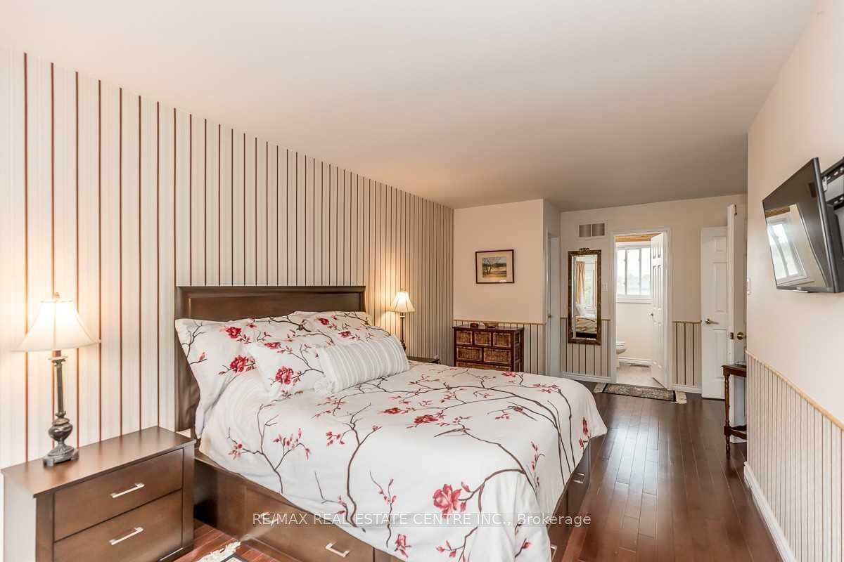 Photo 8 of Unit Upper, 39 Mcmillan Crescent, Barrie, Painswick North — HOMEH