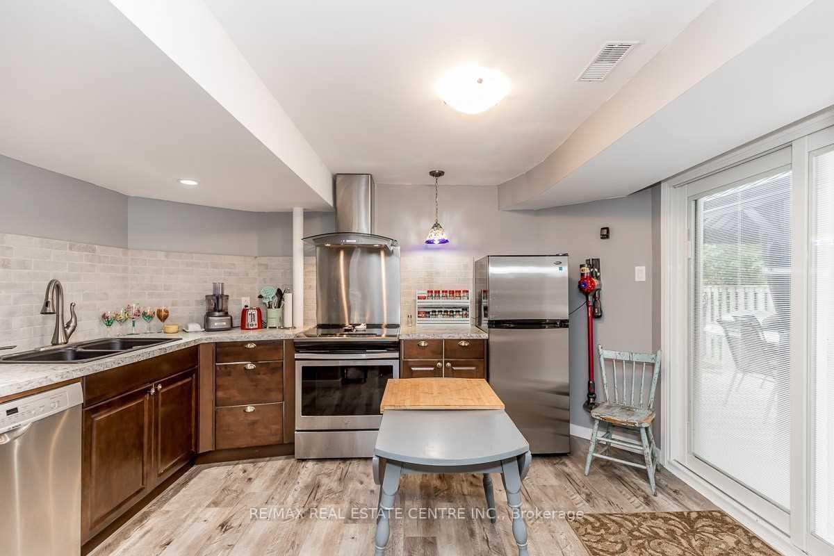 Photo 12 of Unit Upper, 39 Mcmillan Crescent, Barrie, Painswick North — HOMEH