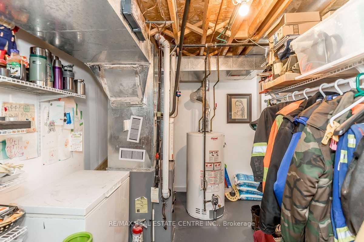 Photo 17 of Unit Upper, 39 Mcmillan Crescent, Barrie, Painswick North — HOMEH