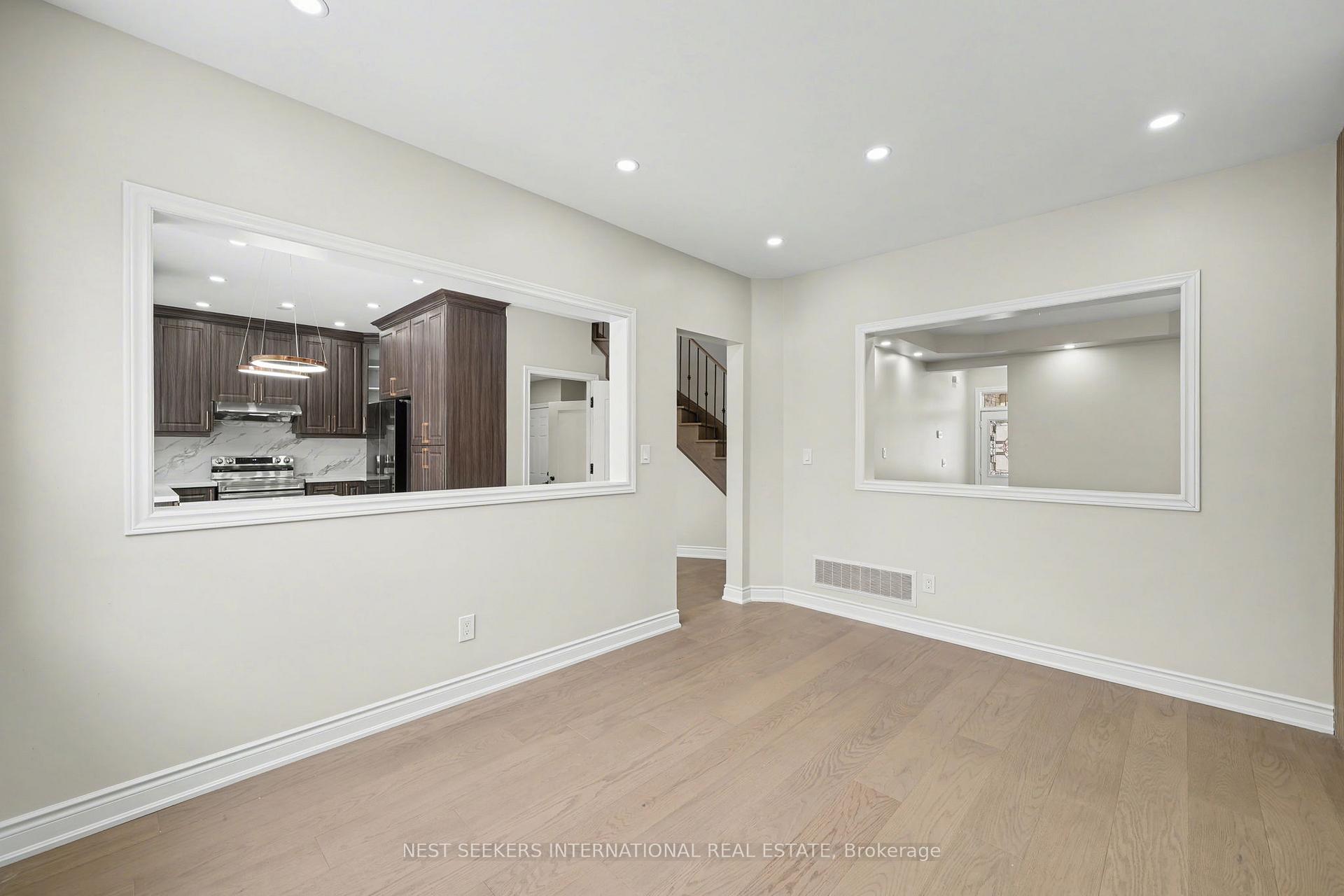Photo 7 of 527 Fernforest Drive, Brampton, Sandringham-Wellington — HOMEH