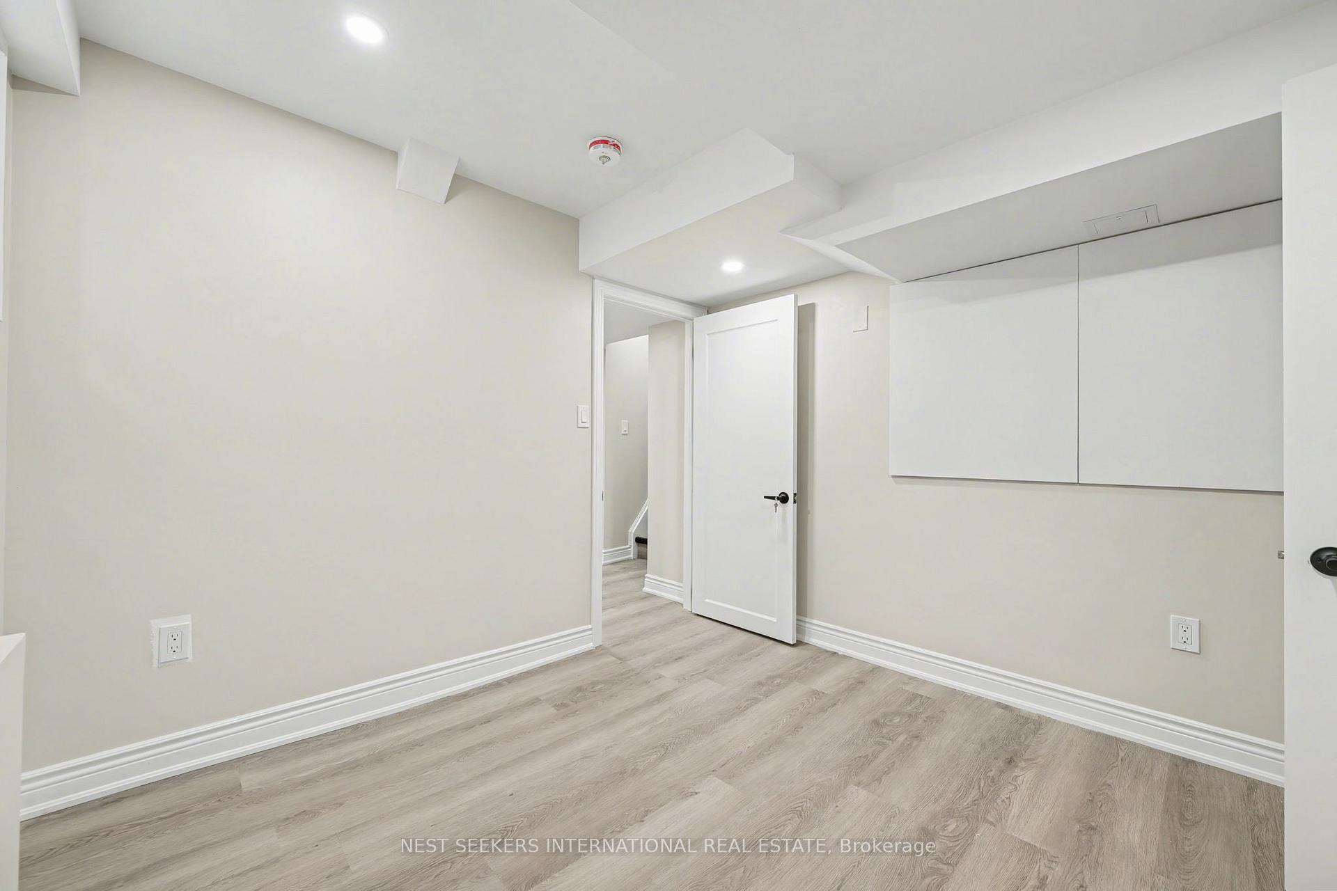 Photo 26 of 527 Fernforest Drive, Brampton, Sandringham-Wellington — HOMEH