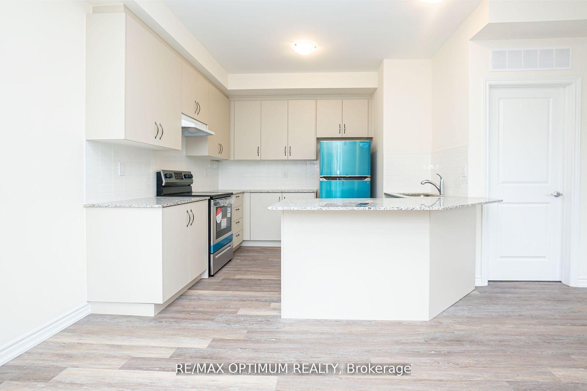 Photo 3 of Unit 54, 70 Knotsberry Circle, Brampton, Bram West — HOMEH