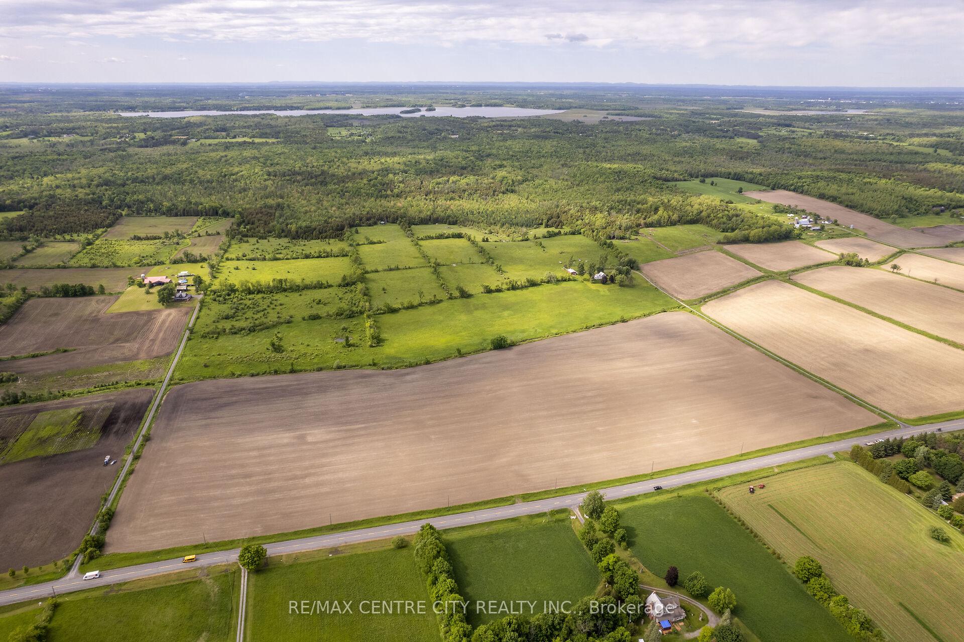 Photo 2 of 19267 County Road 25, South Glengarry, South Glengarry (Charlottenburgh) Twp — HOMEH