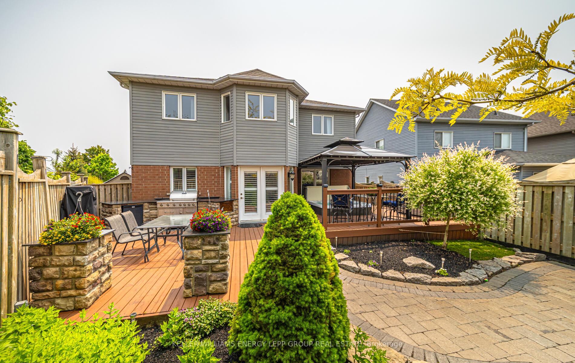 Photo 1 of 92 Padfield Drive, Clarington, Bowmanville — HOMEH