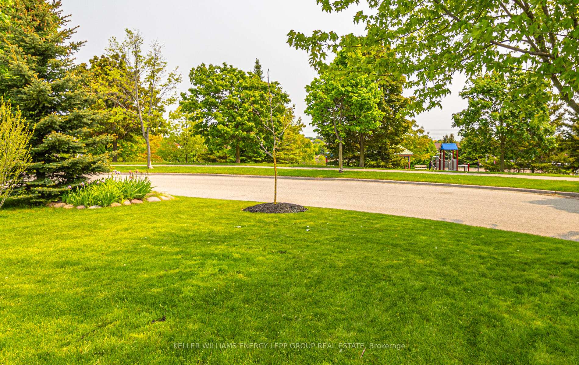 Photo 6 of 92 Padfield Drive, Clarington, Bowmanville — HOMEH