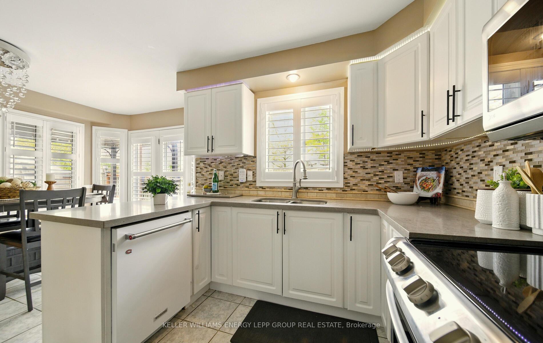 Photo 16 of 92 Padfield Drive, Clarington, Bowmanville — HOMEH