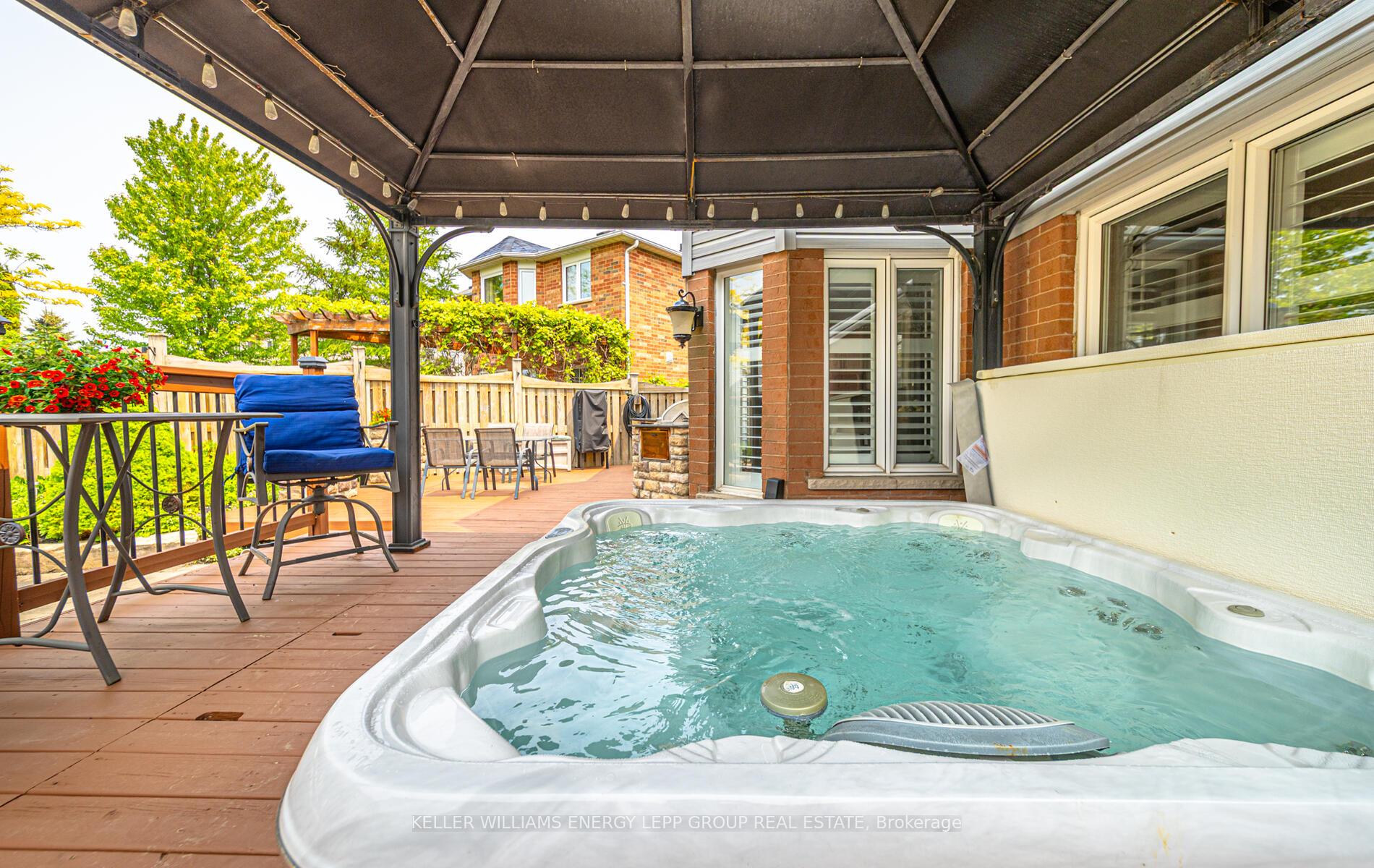 Photo 33 of 92 Padfield Drive, Clarington, Bowmanville — HOMEH