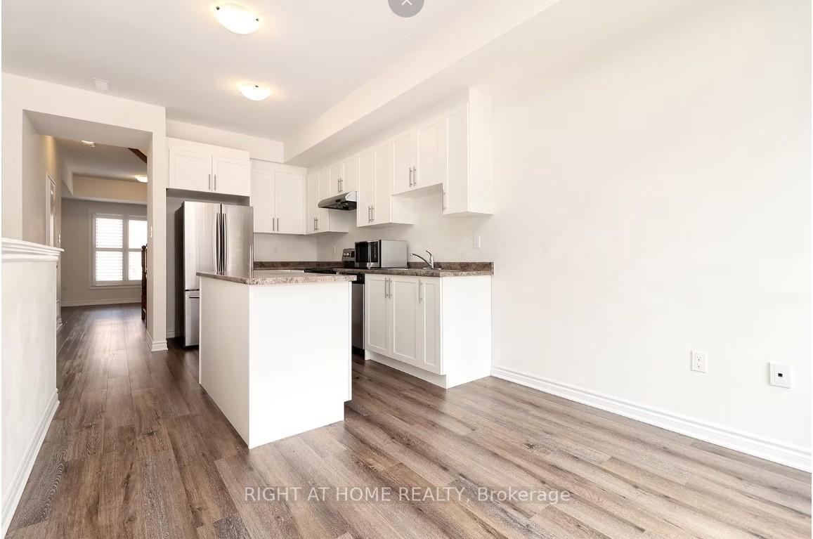 Photo 5 of Unit 11, 383 Dundas Street E, Hamilton, Waterdown — HOMEH