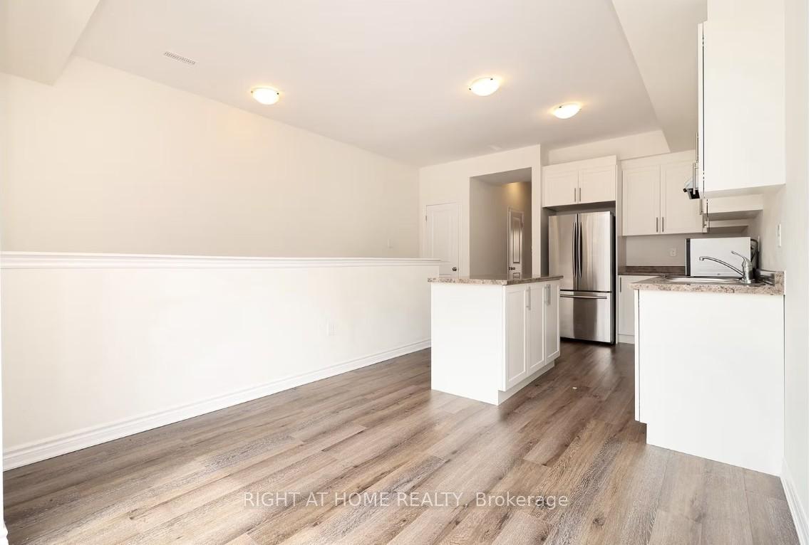 Photo 8 of Unit 11, 383 Dundas Street E, Hamilton, Waterdown — HOMEH