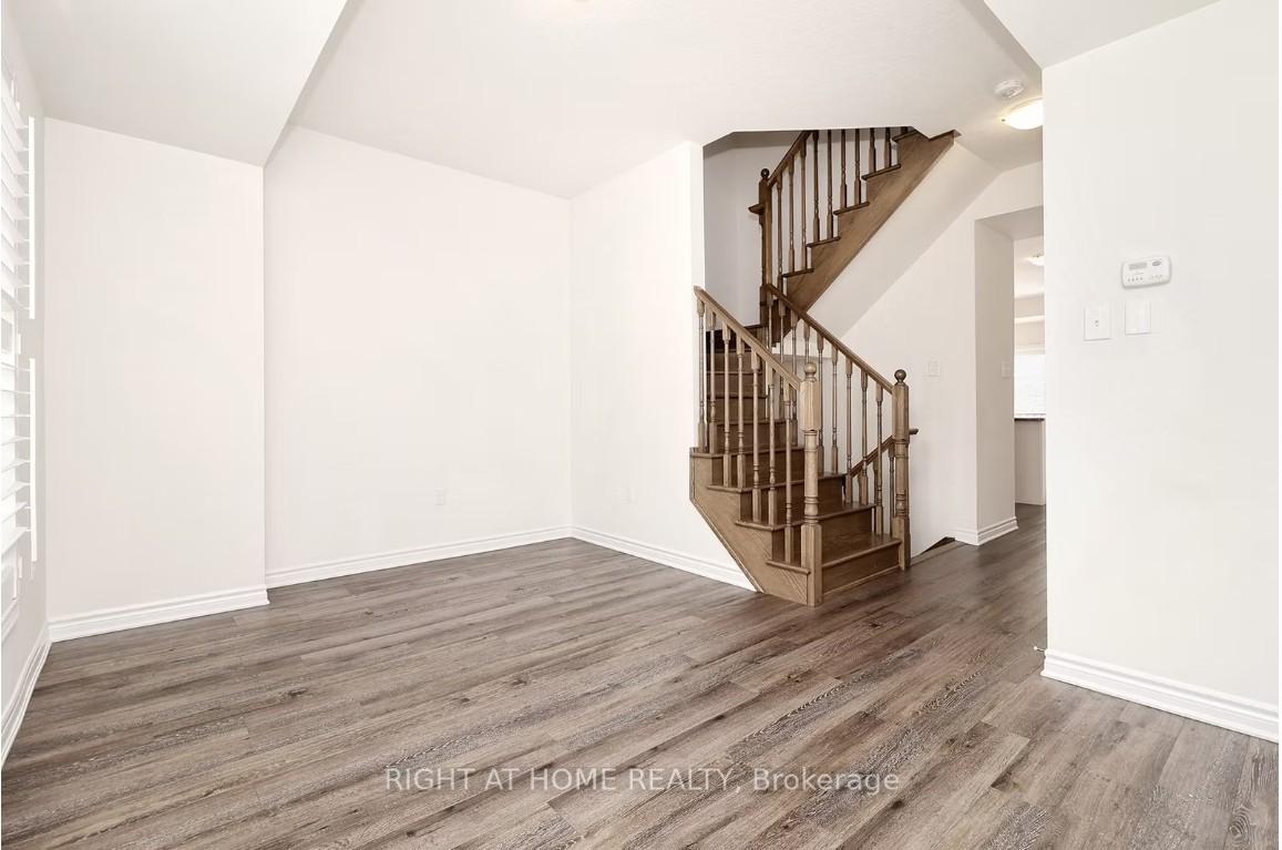 Photo 11 of Unit 11, 383 Dundas Street E, Hamilton, Waterdown — HOMEH