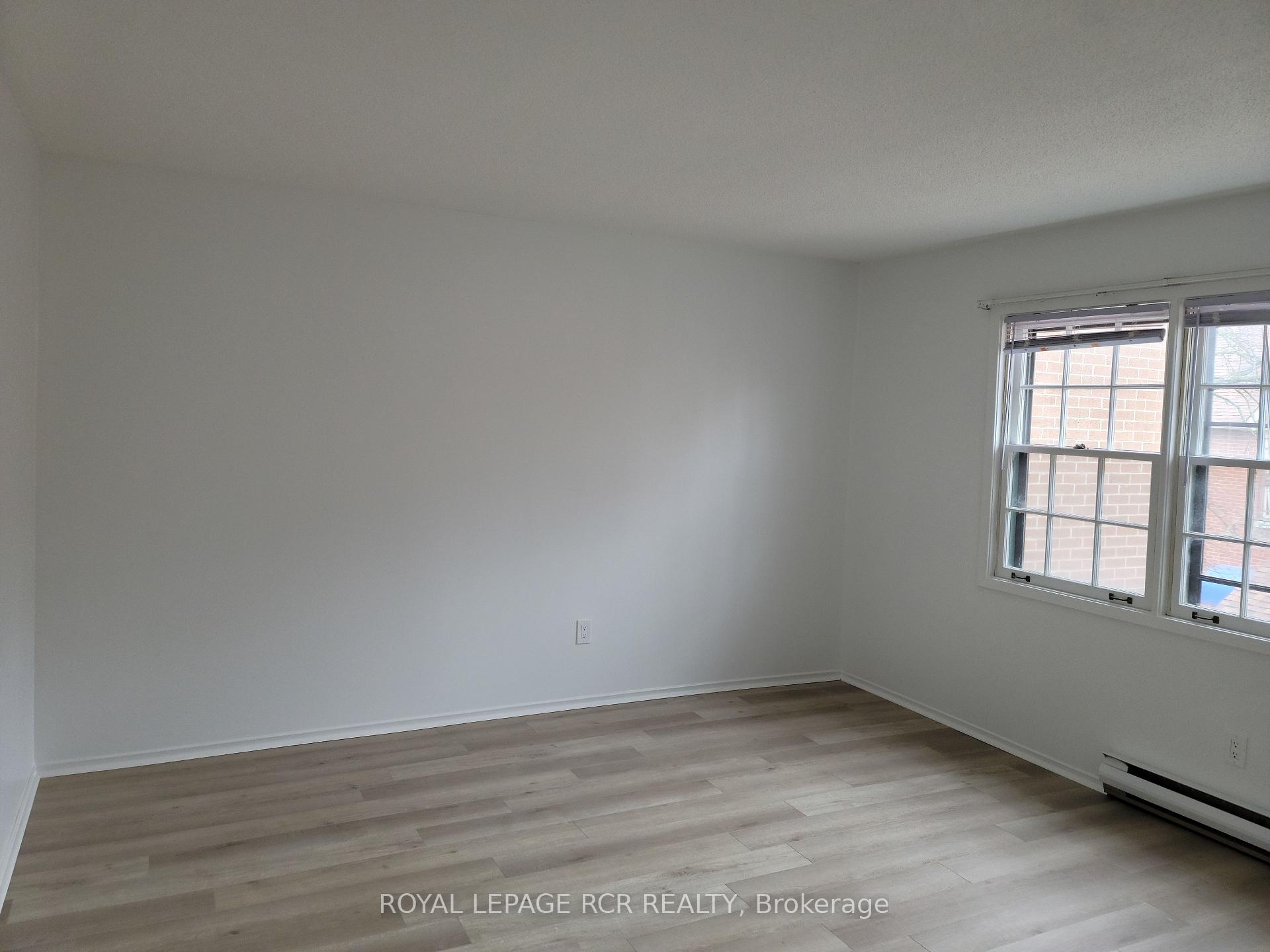Photo 3 of Unit 224, 2 Orchard Heights, Aurora, Aurora Village — HOMEH