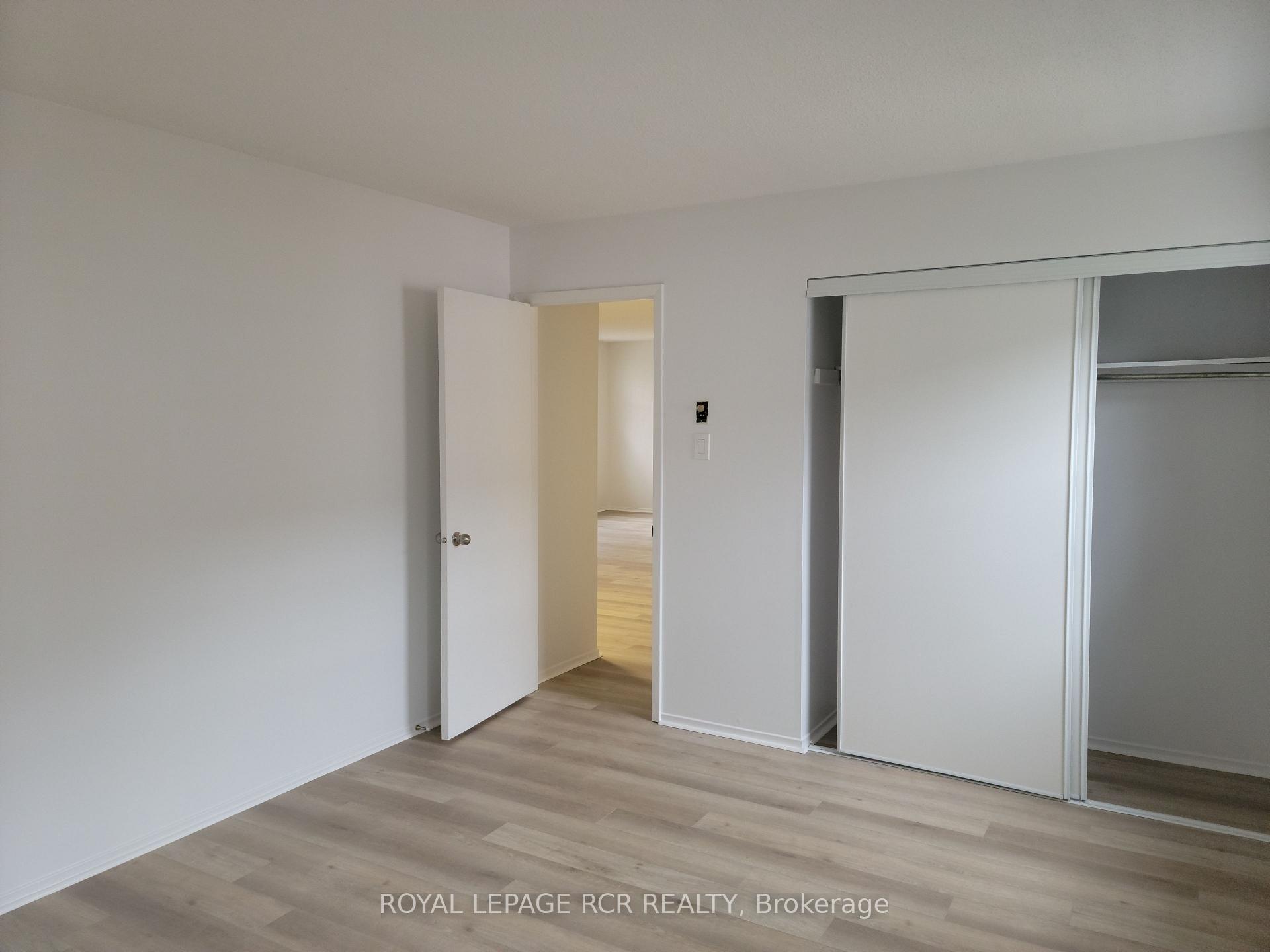 Photo 6 of Unit 224, 2 Orchard Heights, Aurora, Aurora Village — HOMEH