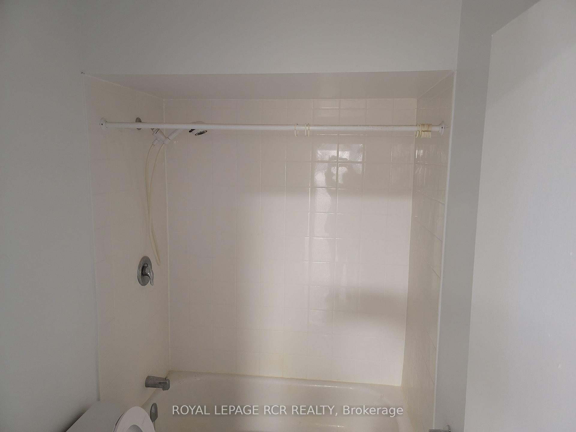 Photo 7 of Unit 224, 2 Orchard Heights, Aurora, Aurora Village — HOMEH
