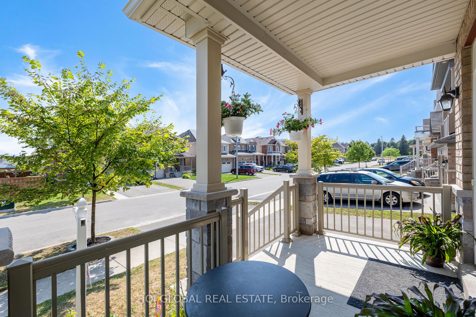 Photo 18 of 191 Bruce Cameron Drive, Clarington, Bowmanville — HOMEH