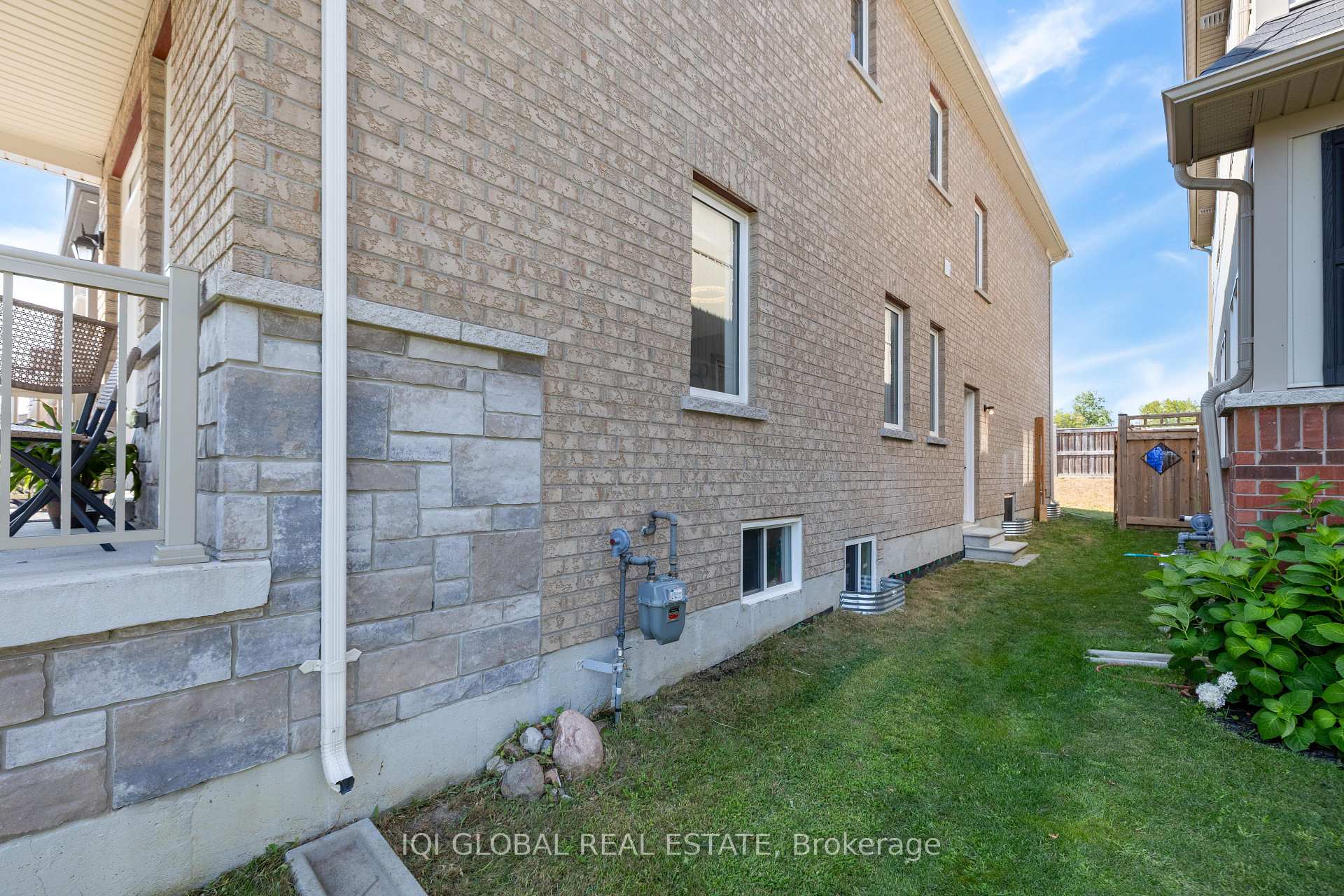 Photo 38 of 191 Bruce Cameron Drive, Clarington, Bowmanville — HOMEH