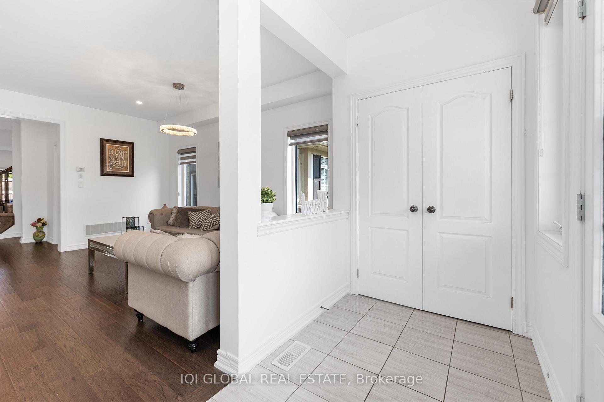 Photo 35 of 191 Bruce Cameron Drive, Clarington, Bowmanville — HOMEH