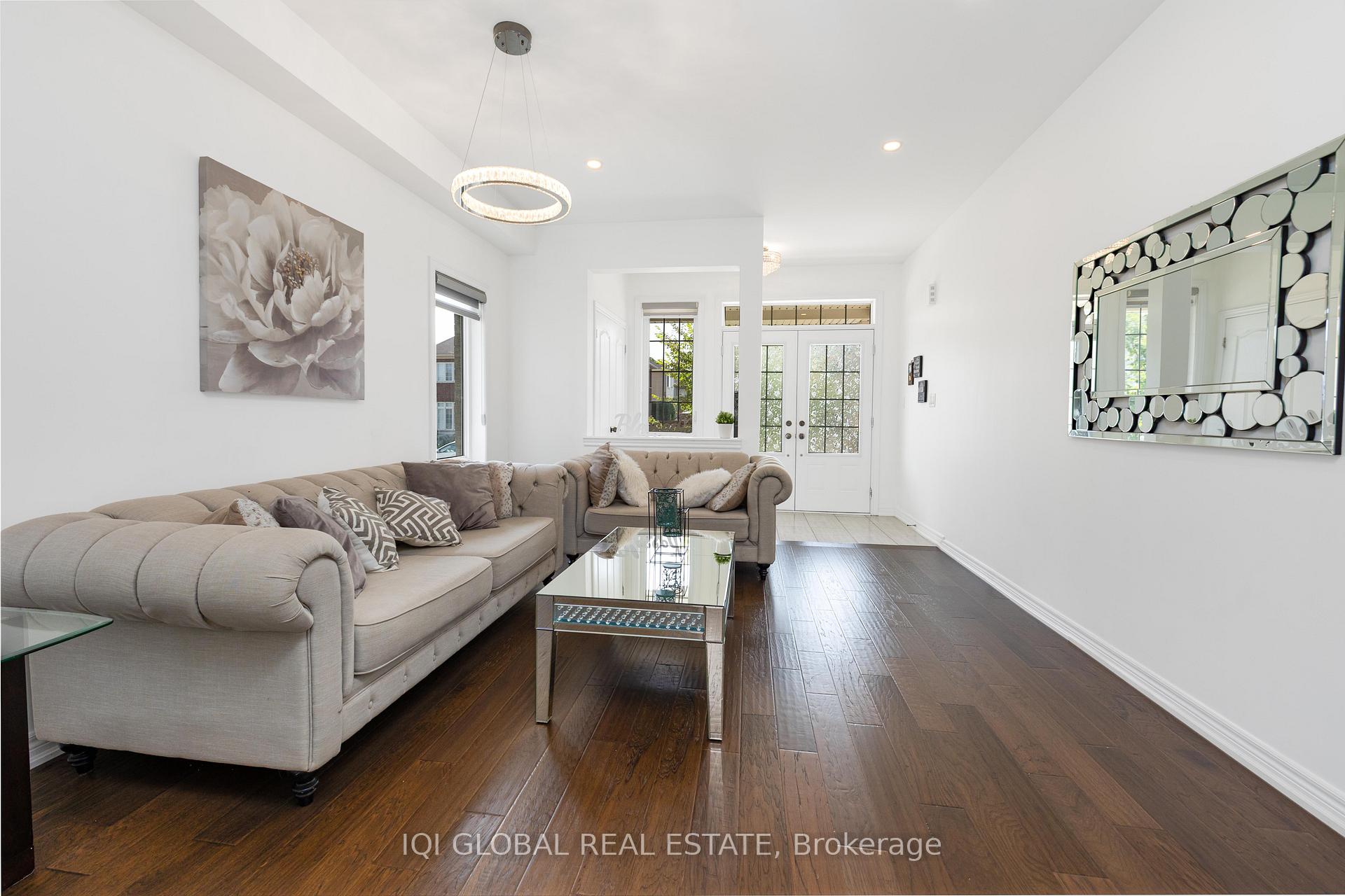 Photo 7 of 191 Bruce Cameron Drive, Clarington, Bowmanville — HOMEH