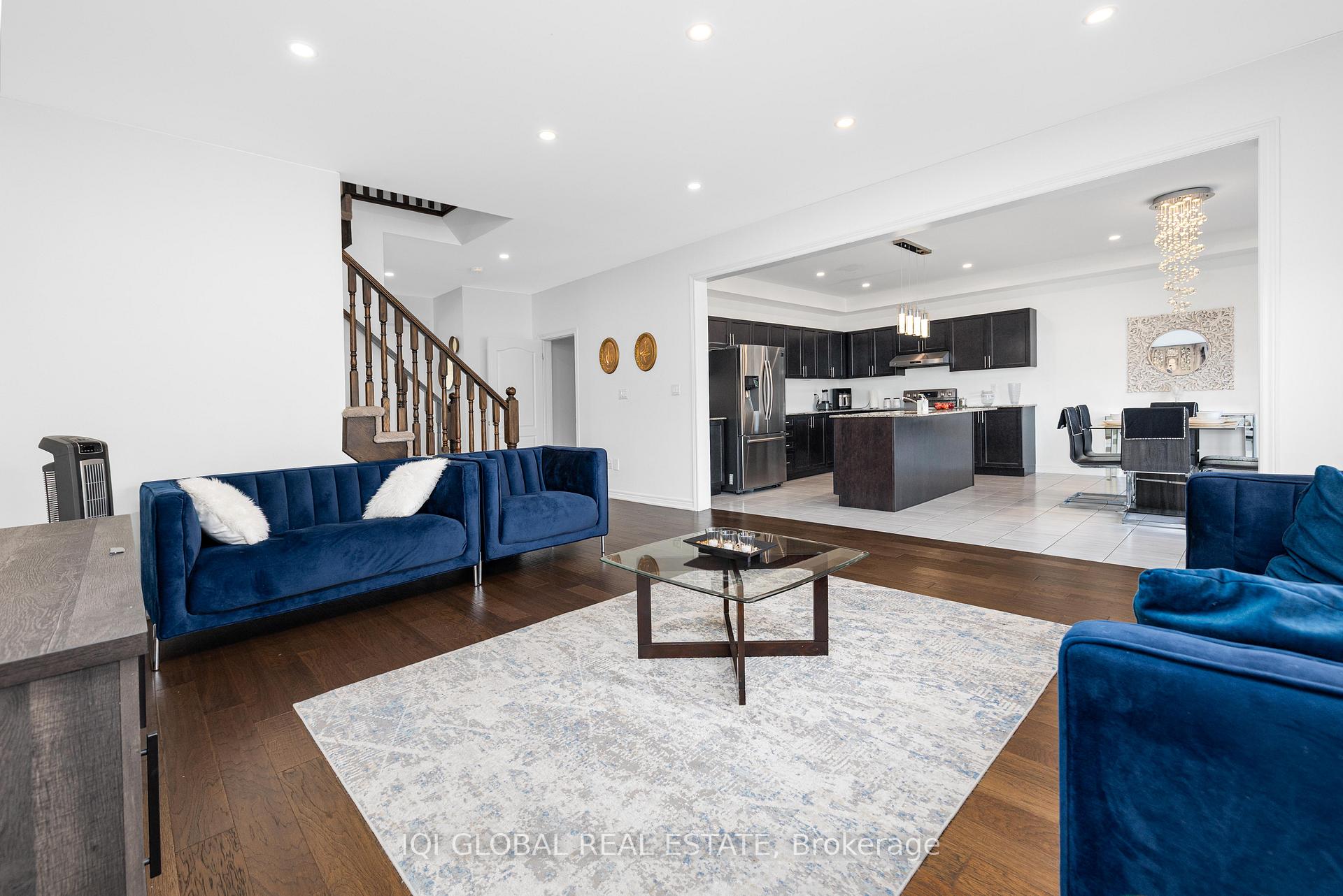 Photo 45 of 191 Bruce Cameron Drive, Clarington, Bowmanville — HOMEH
