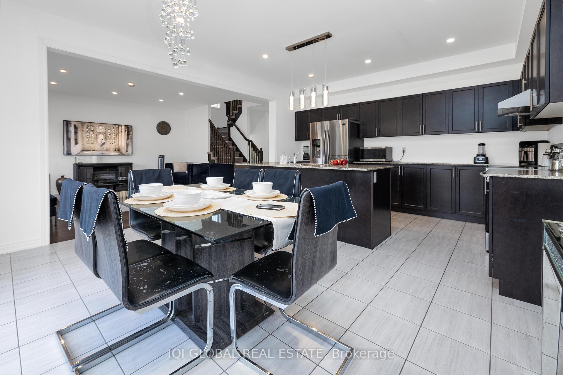 Photo 9 of 191 Bruce Cameron Drive, Clarington, Bowmanville — HOMEH