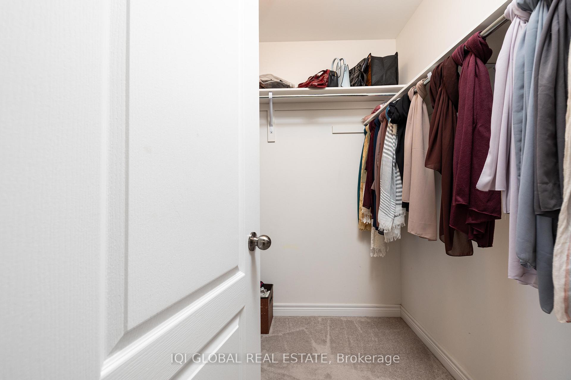 Photo 13 of 191 Bruce Cameron Drive, Clarington, Bowmanville — HOMEH