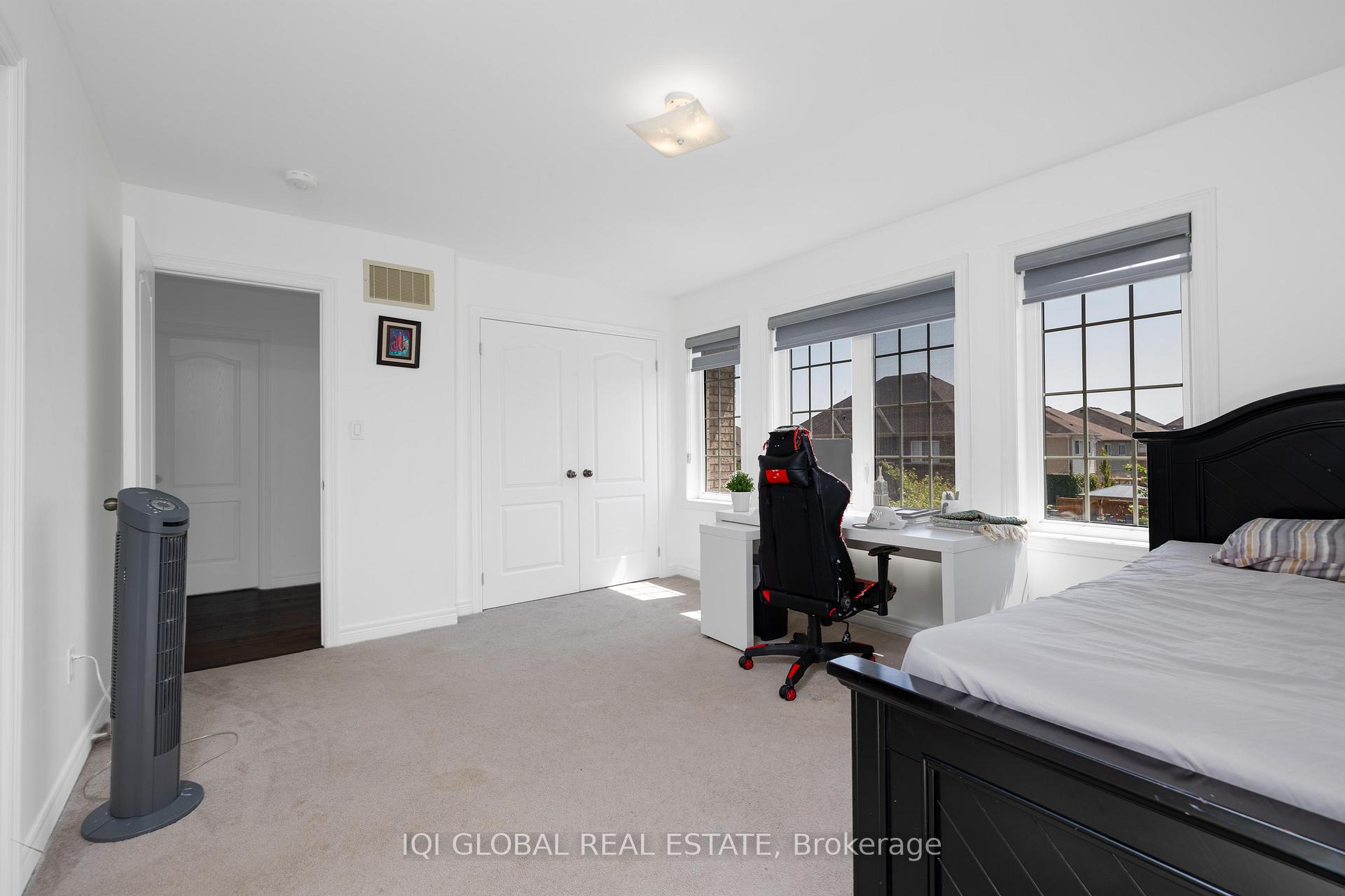 Photo 31 of 191 Bruce Cameron Drive, Clarington, Bowmanville — HOMEH
