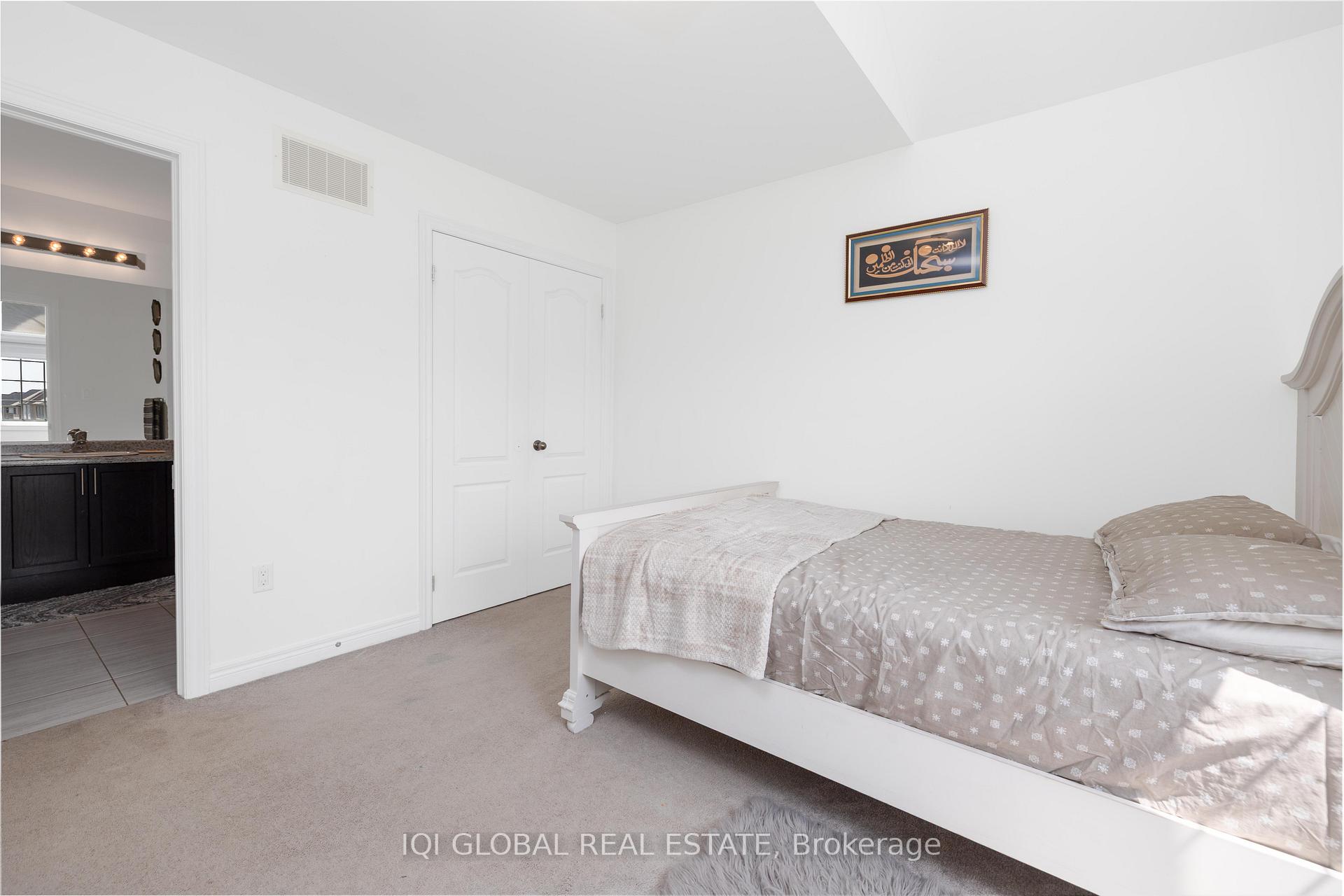 Photo 30 of 191 Bruce Cameron Drive, Clarington, Bowmanville — HOMEH