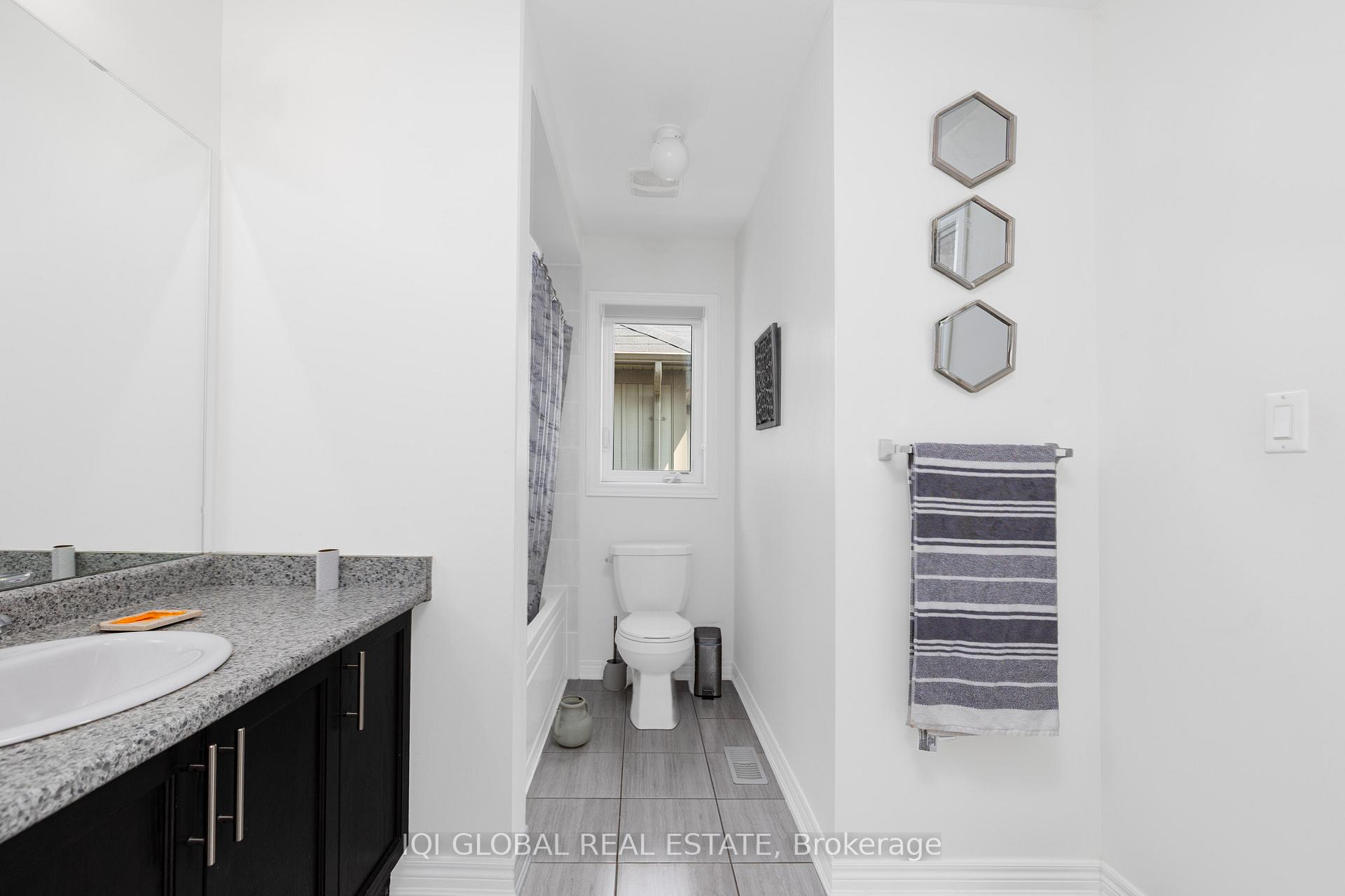 Photo 24 of 191 Bruce Cameron Drive, Clarington, Bowmanville — HOMEH
