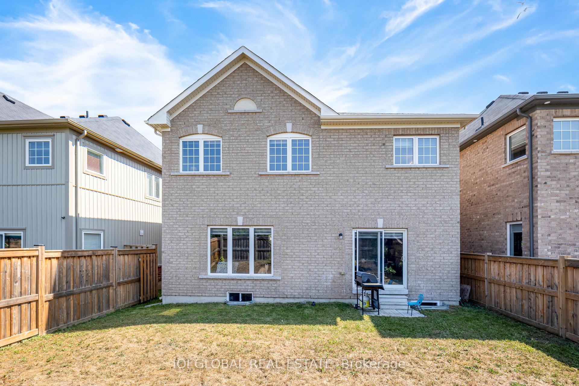 Photo 43 of 191 Bruce Cameron Drive, Clarington, Bowmanville — HOMEH