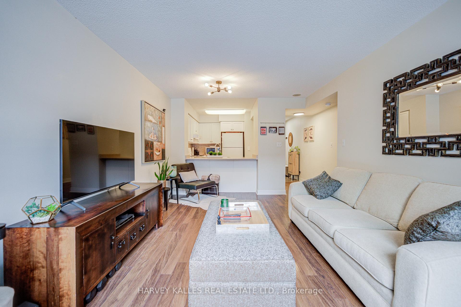 Photo 43 of Unit 902, 43 Eglinton Avenue E, Toronto, Mount Pleasant West — HOMEH