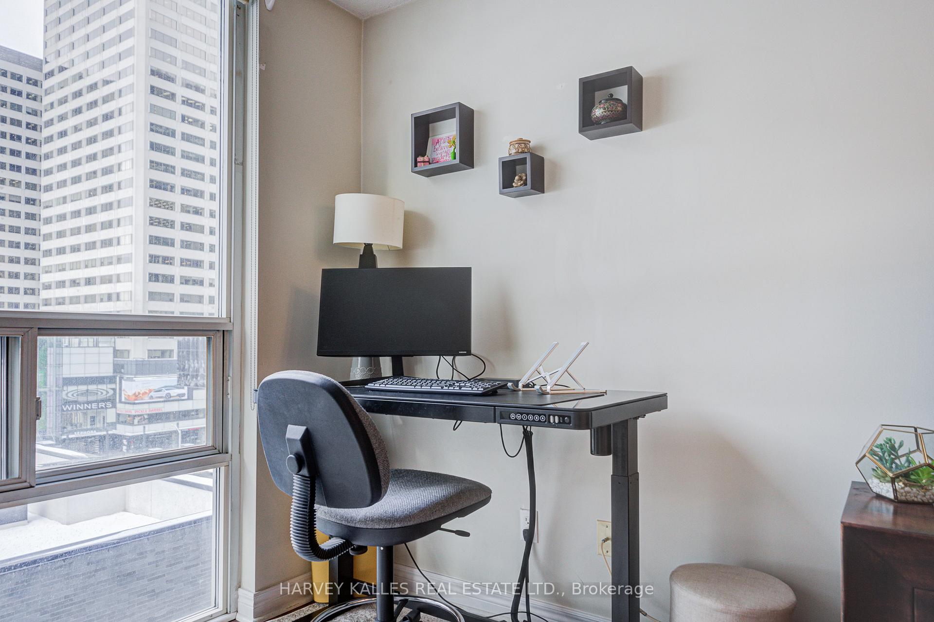Photo 49 of Unit 902, 43 Eglinton Avenue E, Toronto, Mount Pleasant West — HOMEH