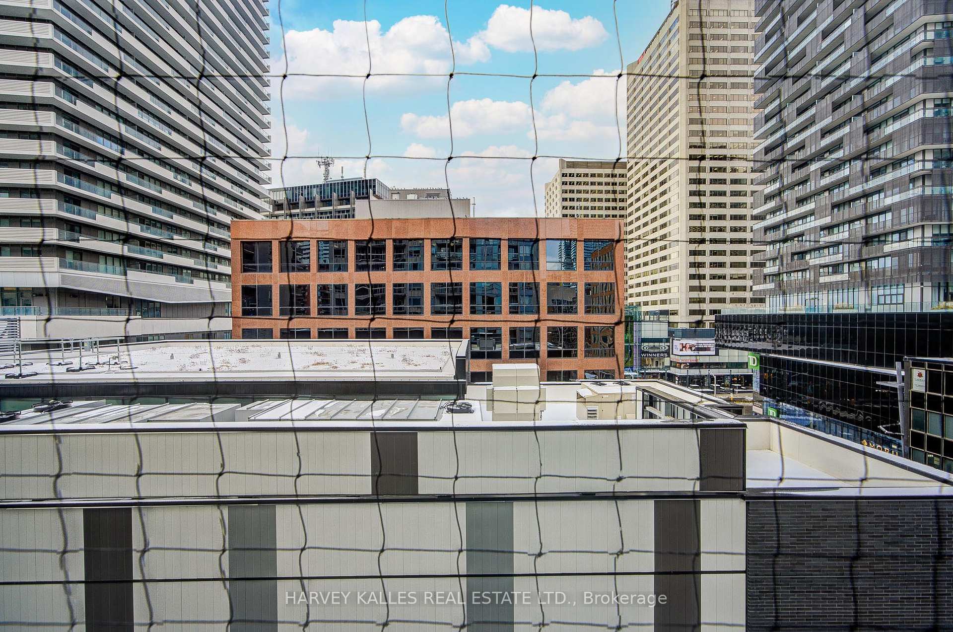 Photo 28 of Unit 902, 43 Eglinton Avenue E, Toronto, Mount Pleasant West — HOMEH