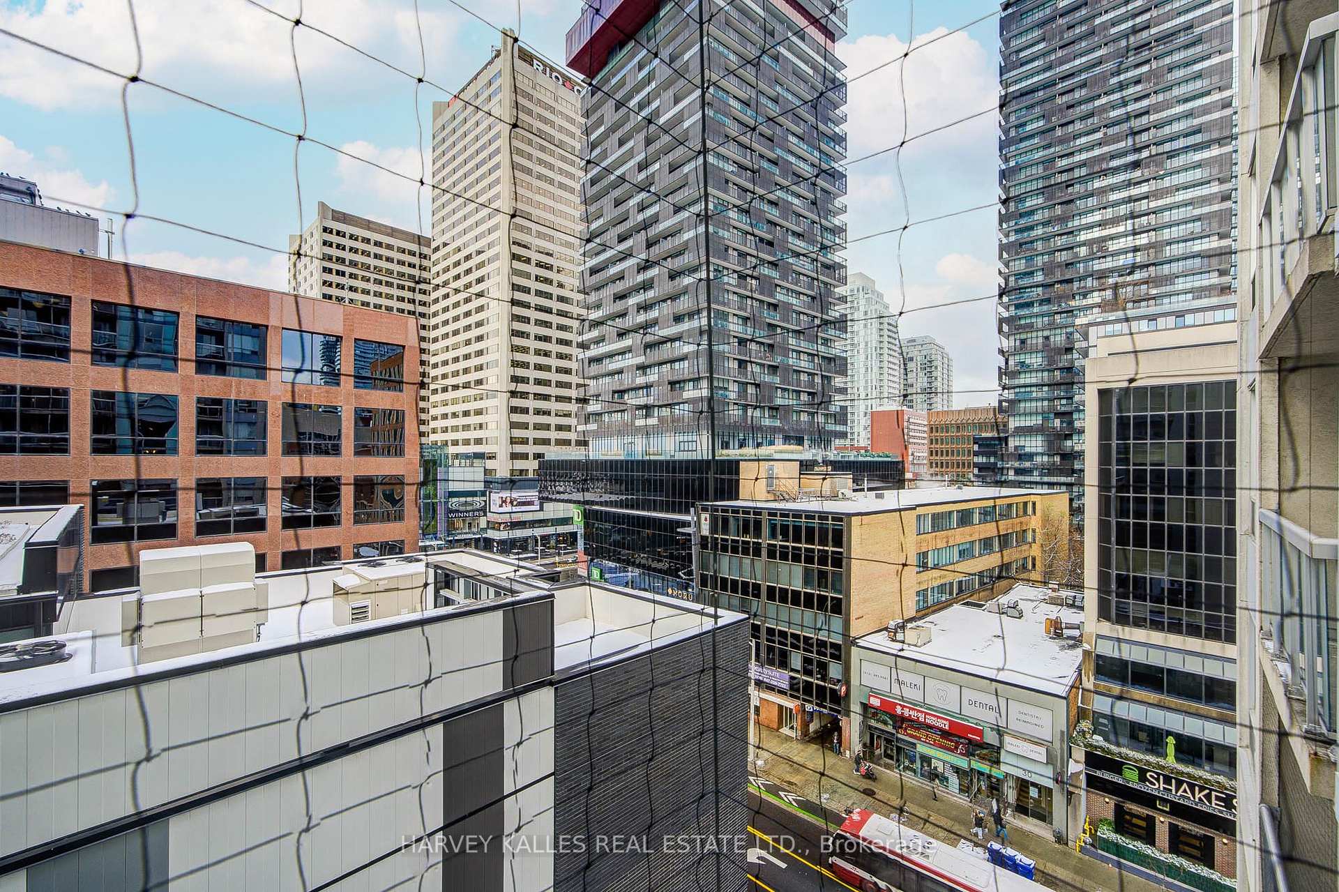 Photo 34 of Unit 902, 43 Eglinton Avenue E, Toronto, Mount Pleasant West — HOMEH