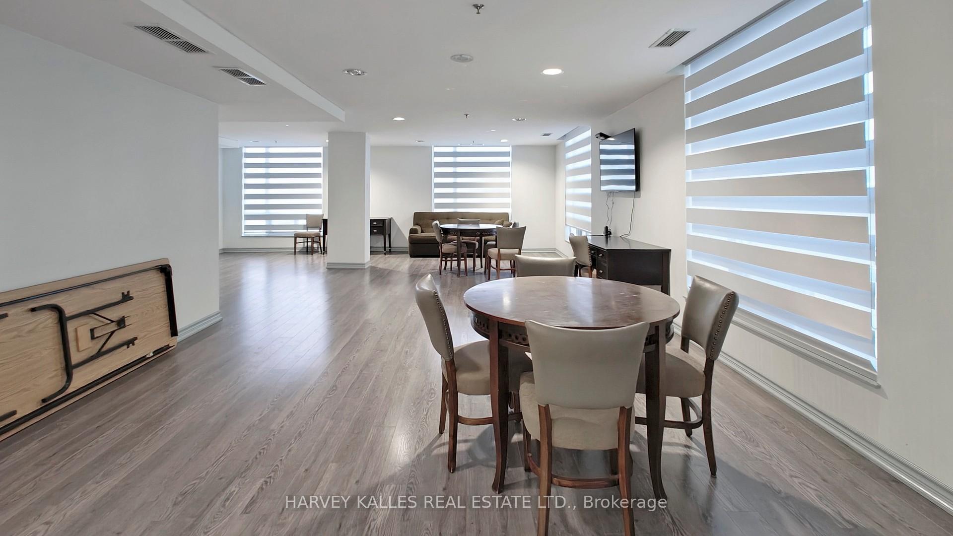 Photo 32 of Unit 902, 43 Eglinton Avenue E, Toronto, Mount Pleasant West — HOMEH