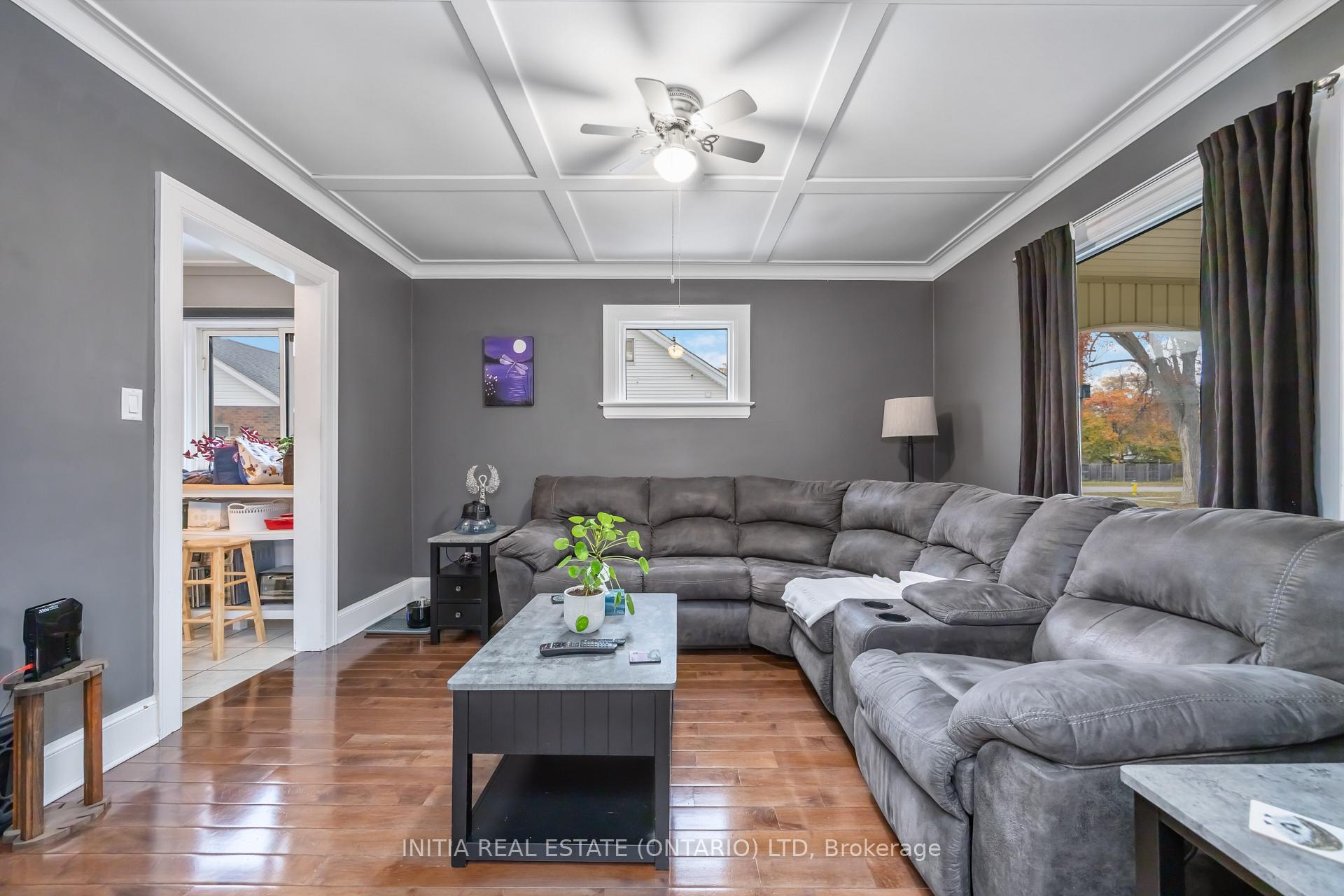 Photo 11 of 356 Talfourd Street, Sarnia — HOMEH