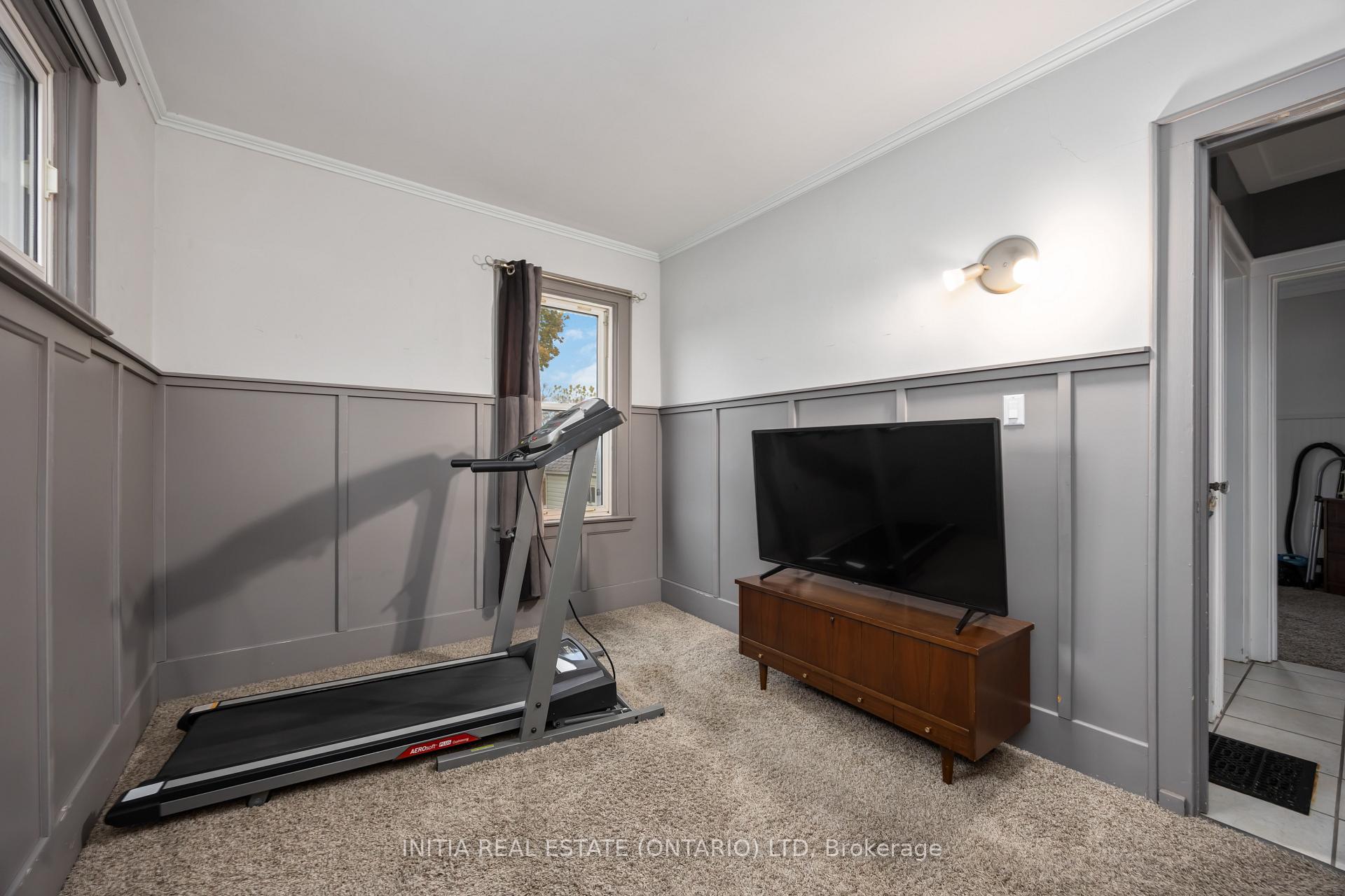 Photo 10 of 356 Talfourd Street, Sarnia — HOMEH