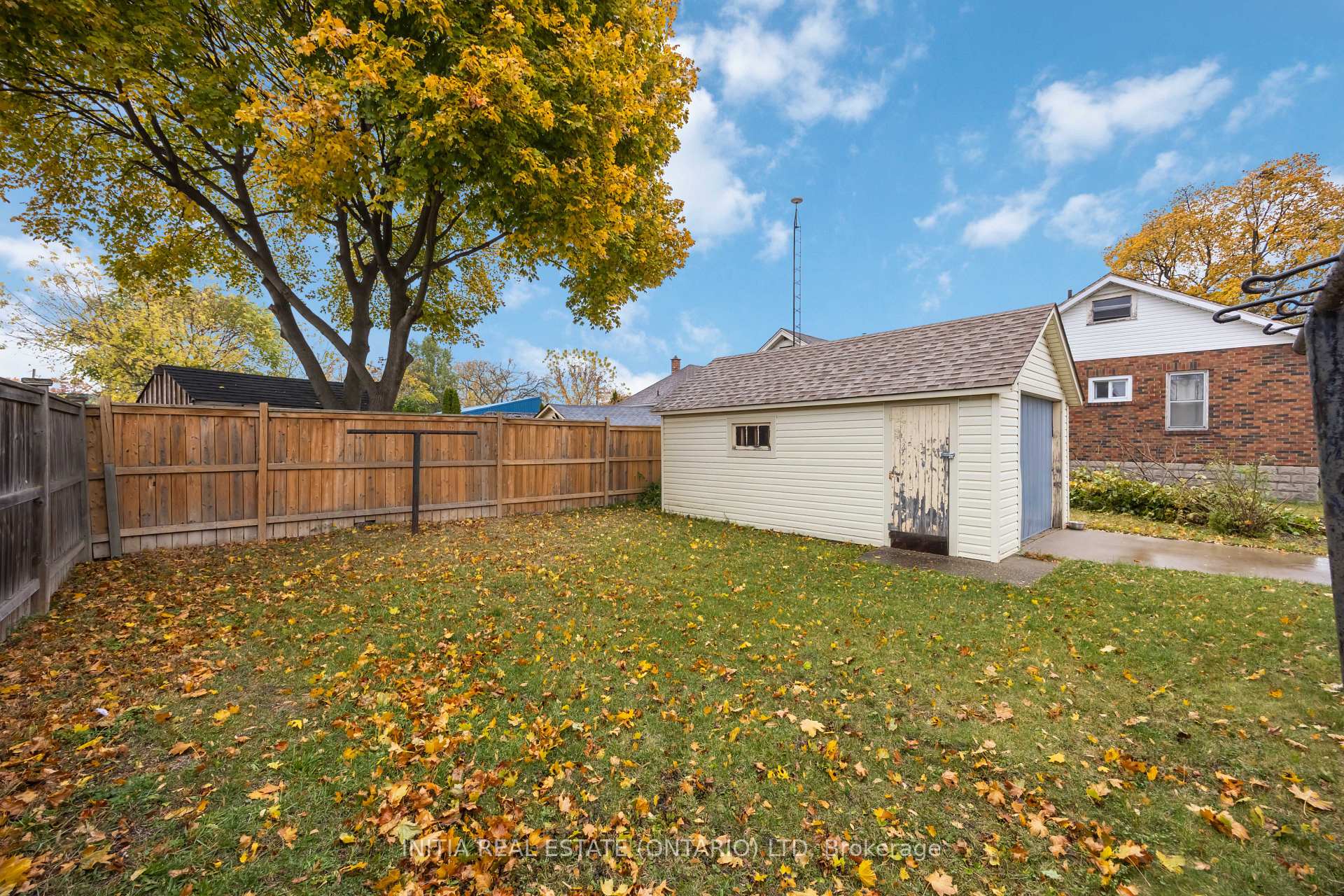 Photo 17 of 356 Talfourd Street, Sarnia — HOMEH