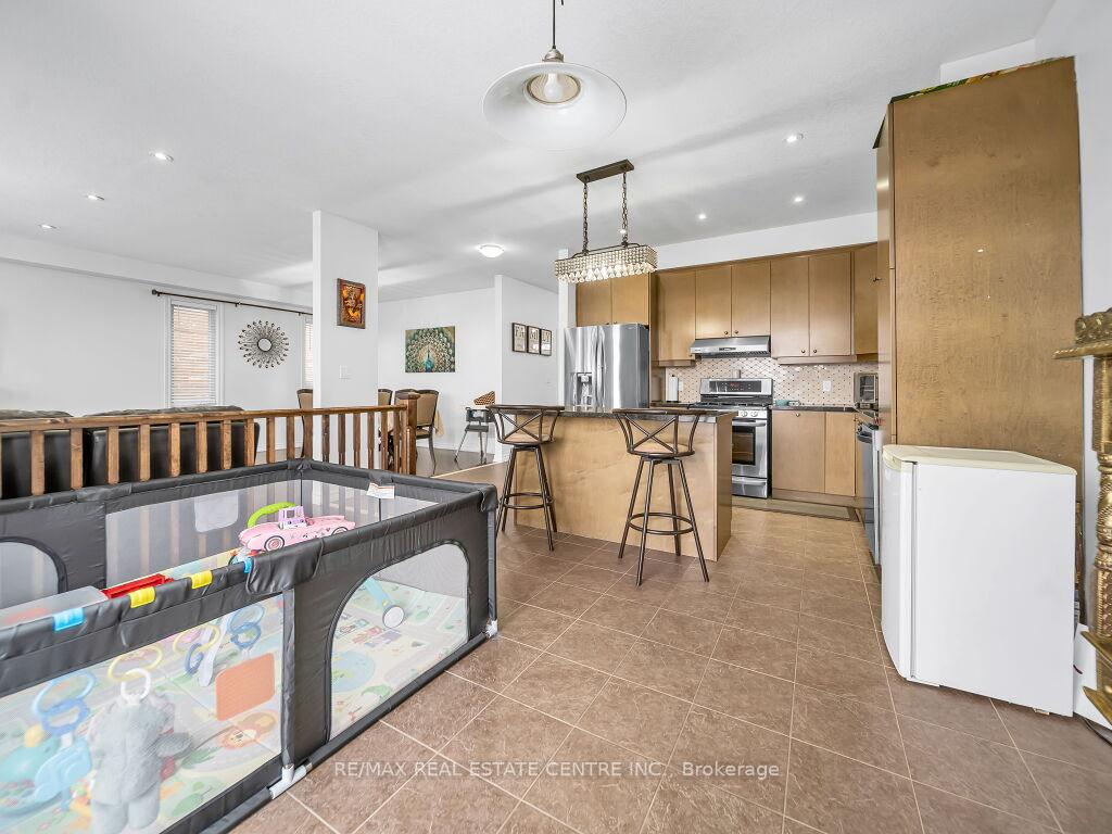 Photo 14 of 3 Creighton Avenue, Guelph, Grange Road — HOMEH