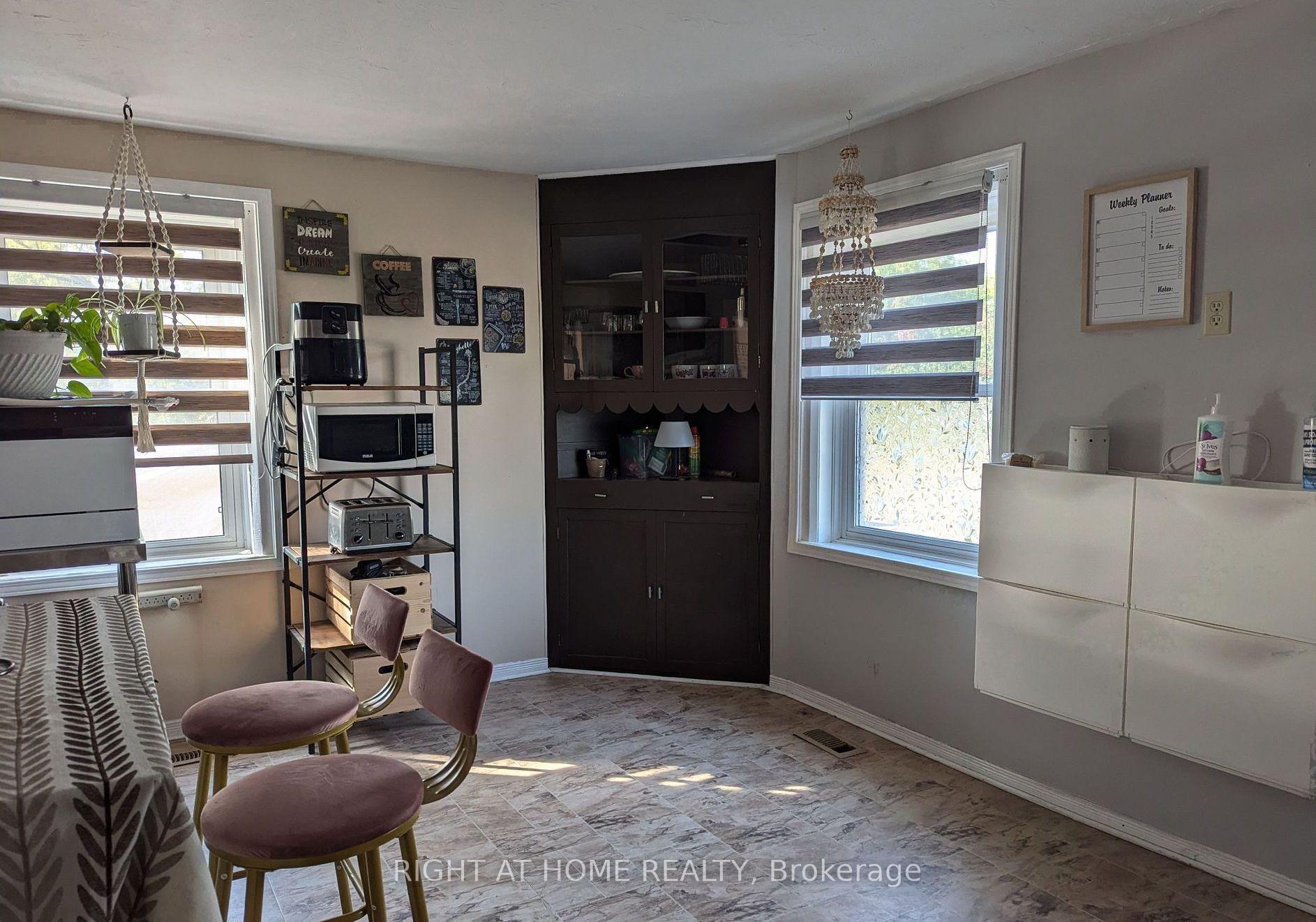 Photo 2 of 521 McCool Street, Mattawa — HOMEH