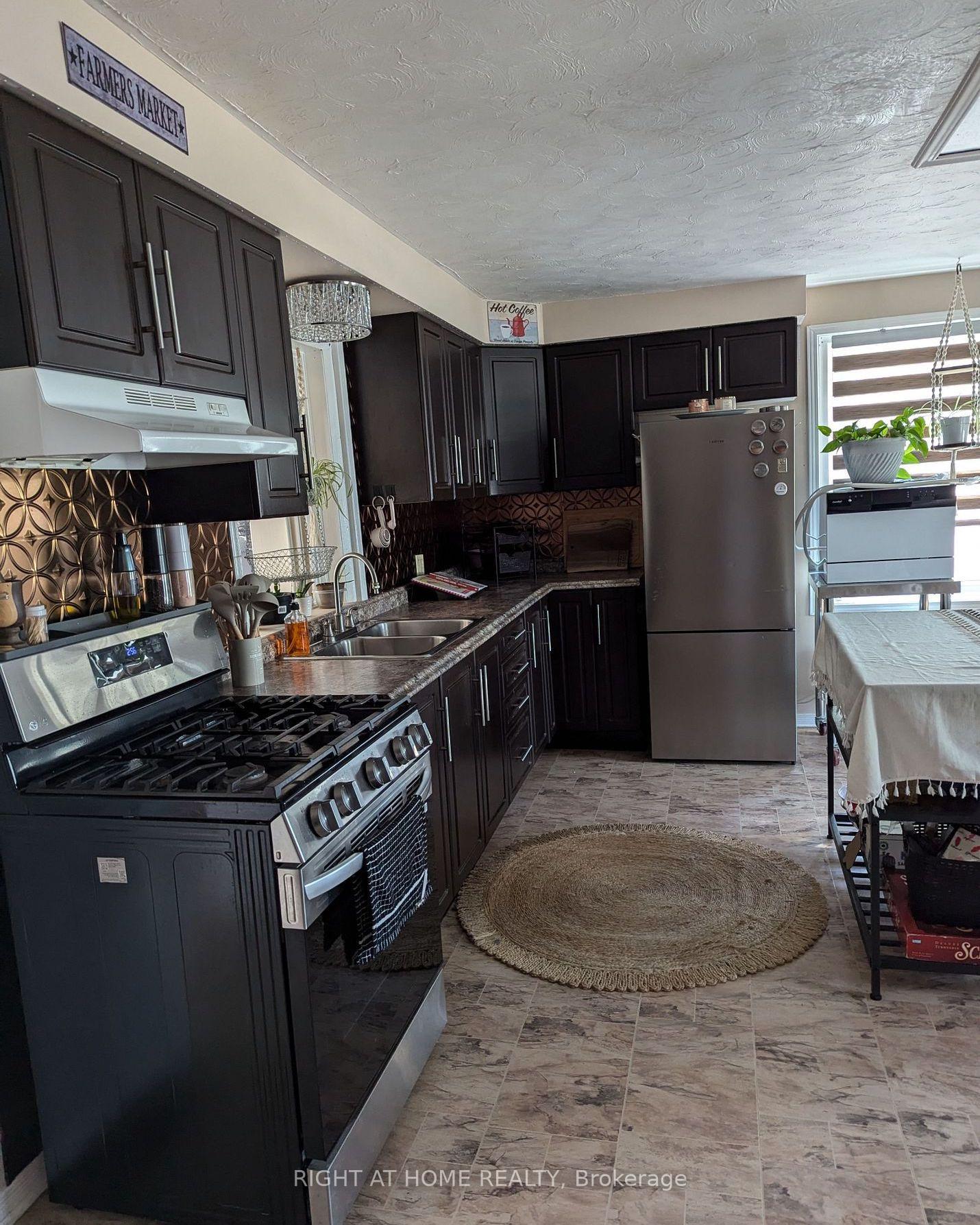 Photo 21 of 521 McCool Street, Mattawa — HOMEH