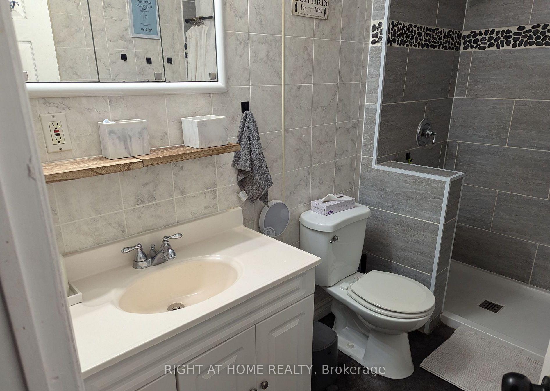 Photo 13 of 521 McCool Street, Mattawa — HOMEH