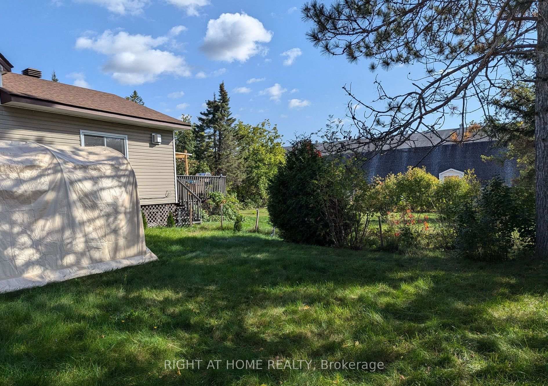 Photo 14 of 521 McCool Street, Mattawa — HOMEH