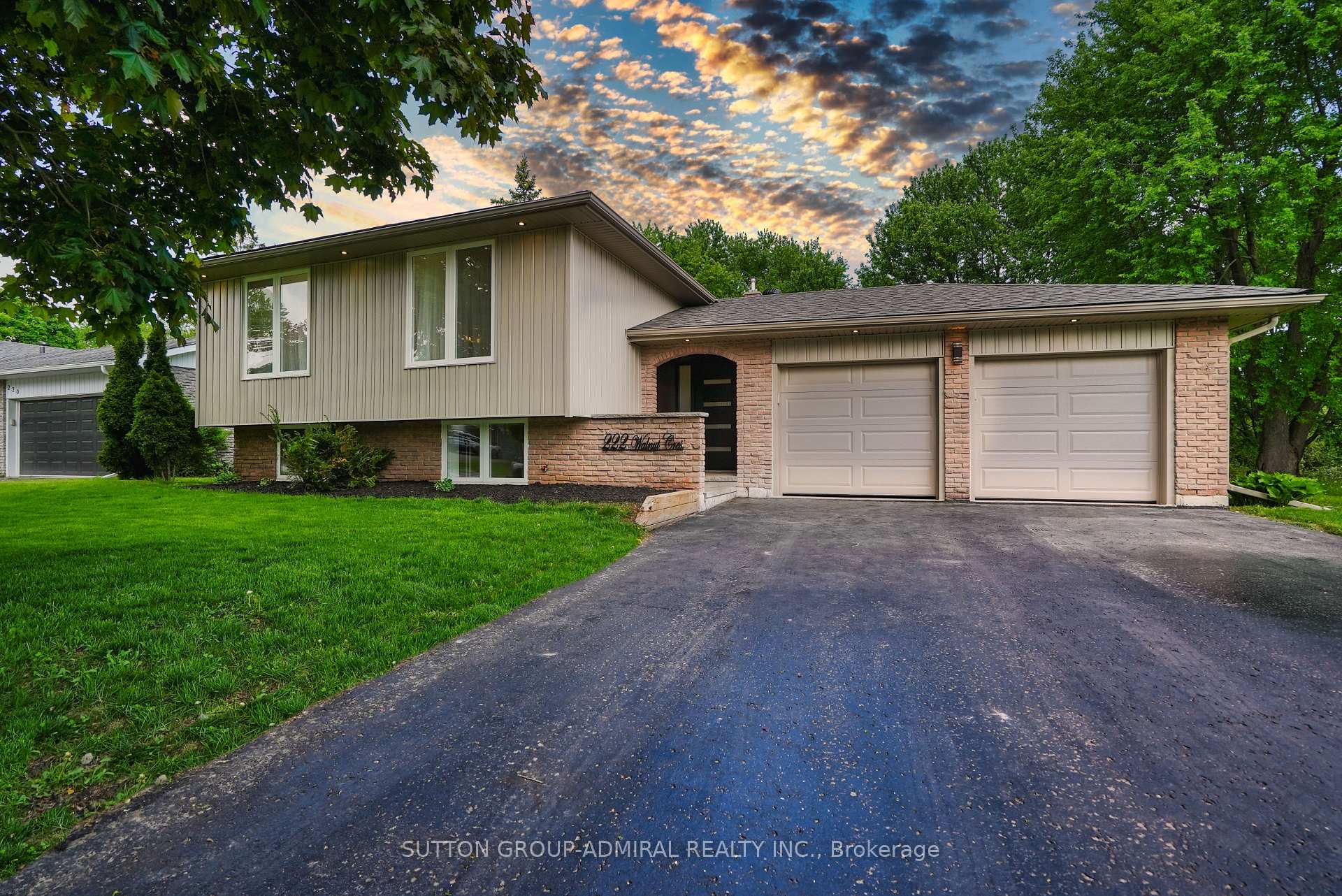 Photo 2 of 222 Walnut Crescent, Barrie, Bayshore — HOMEH