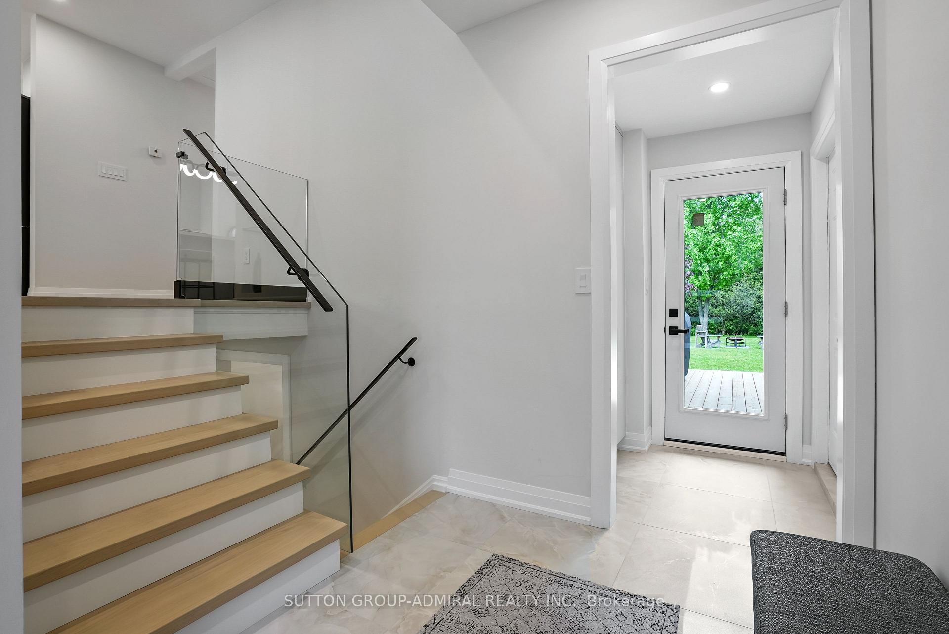Photo 7 of 222 Walnut Crescent, Barrie, Bayshore — HOMEH