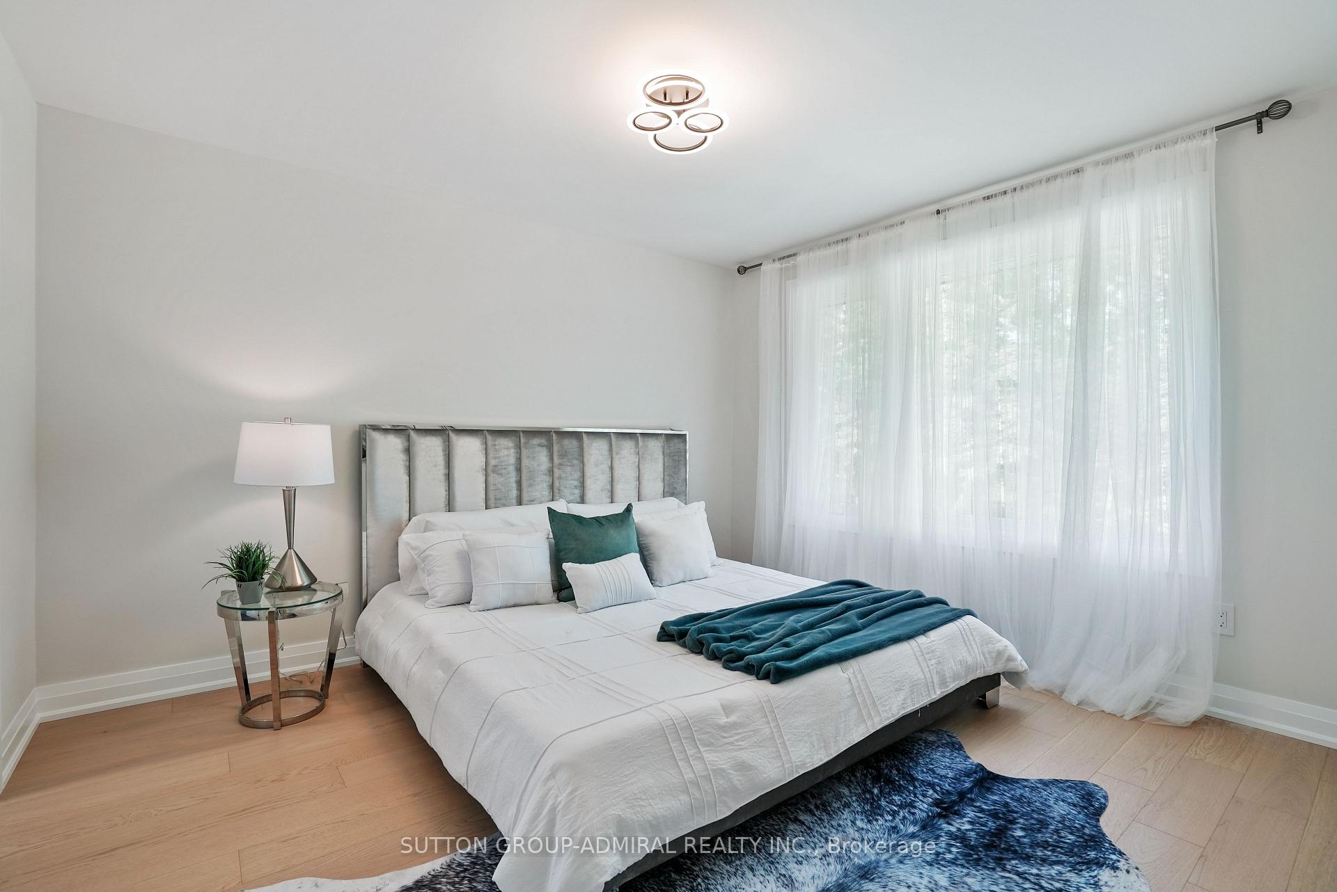 Photo 14 of 222 Walnut Crescent, Barrie, Bayshore — HOMEH
