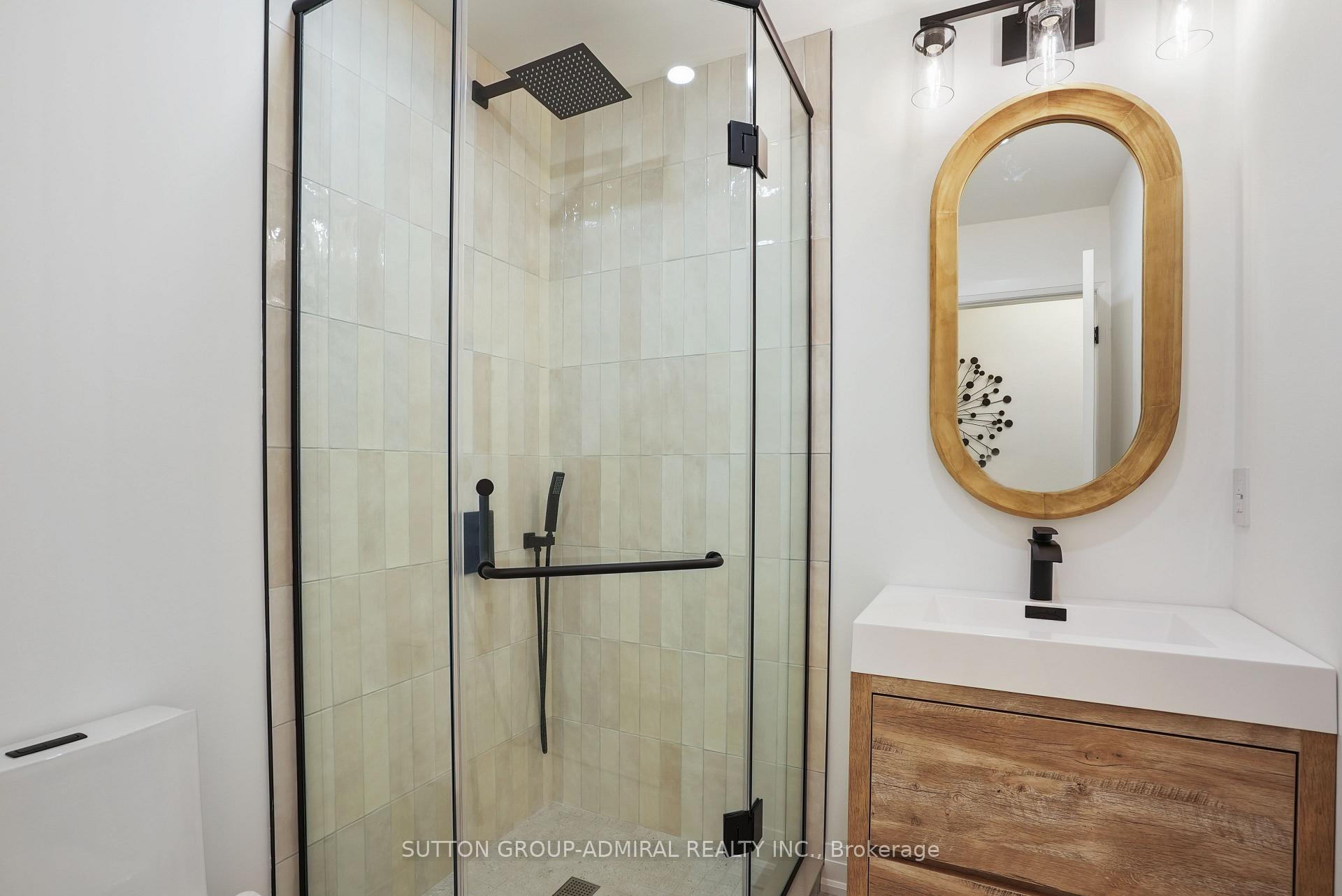Photo 19 of 222 Walnut Crescent, Barrie, Bayshore — HOMEH
