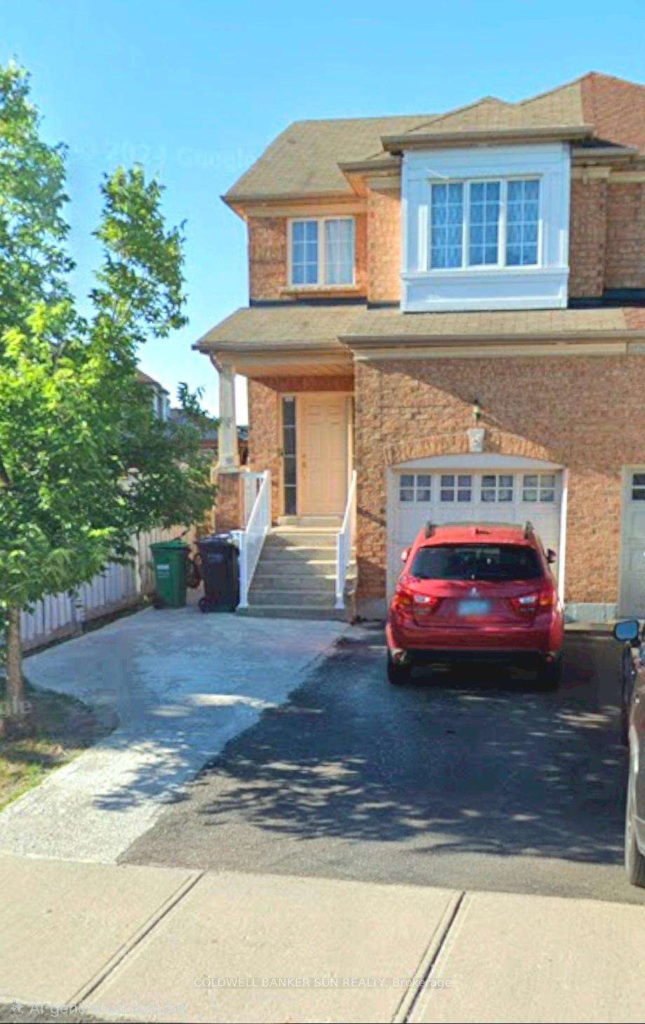 Photo 1 of 39 Rotunda Street, Brampton, Fletcher's Creek Village — HOMEH