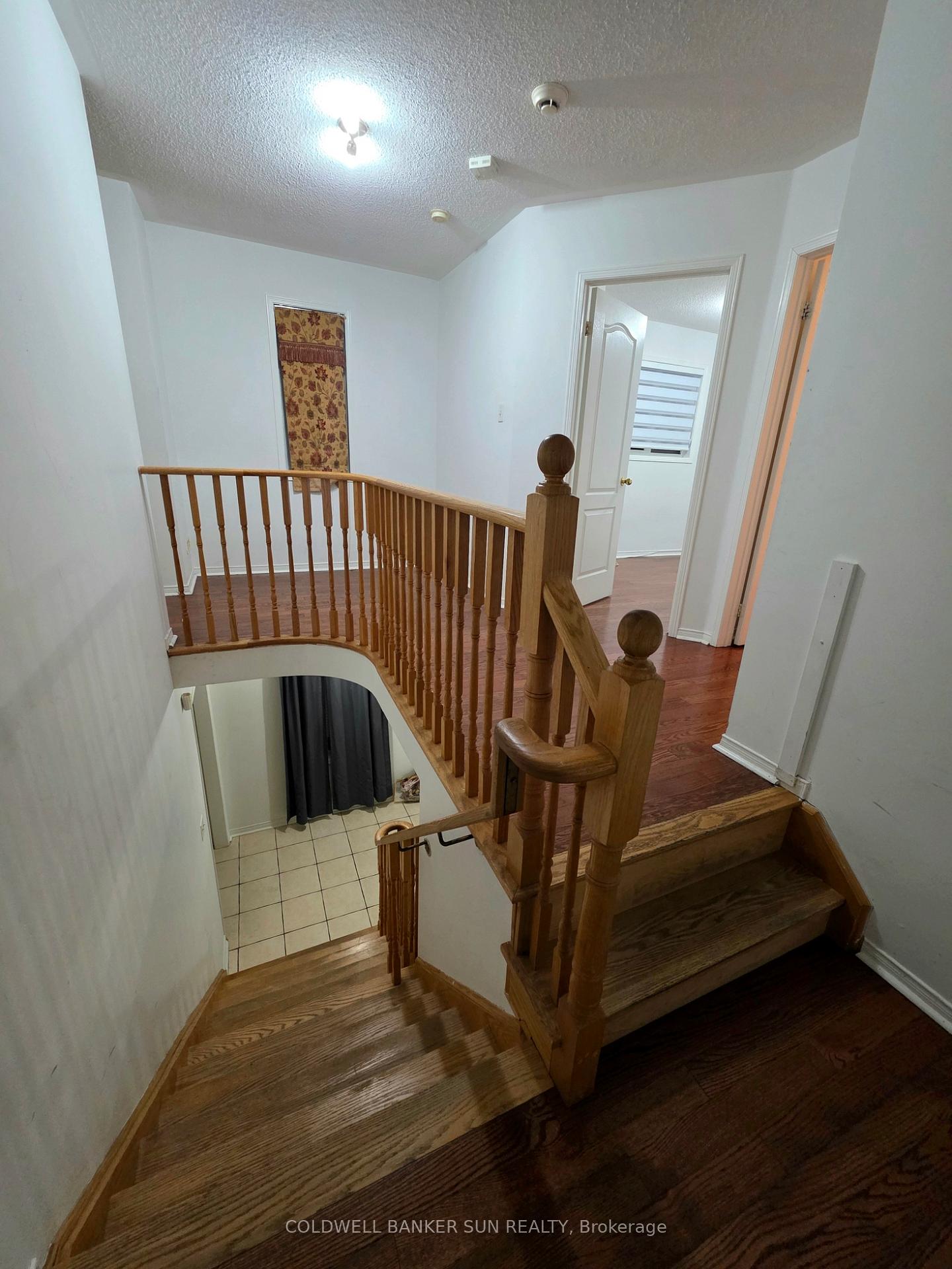 Photo 13 of 39 Rotunda Street, Brampton, Fletcher's Creek Village — HOMEH
