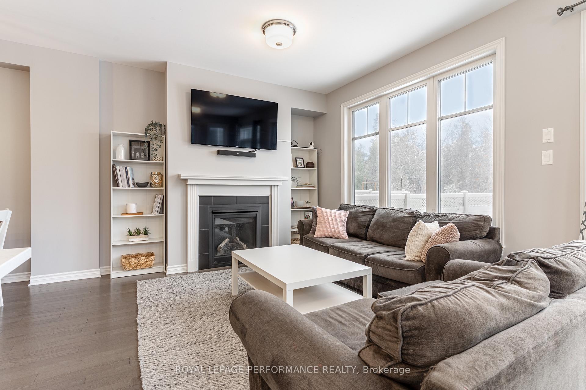 Photo 10 of 330 Wood Acres Grove, Ottawa, Blossom Park/Kemp Park/Findlay Creek — HOMEH