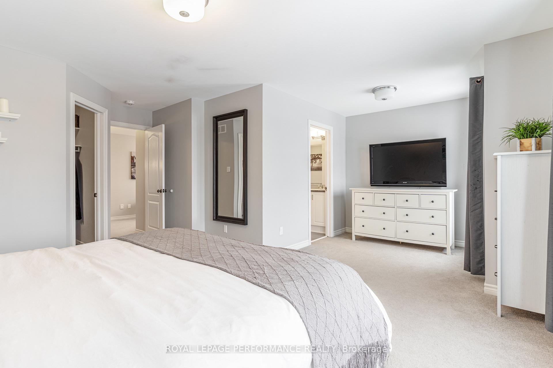 Photo 17 of 330 Wood Acres Grove, Ottawa, Blossom Park/Kemp Park/Findlay Creek — HOMEH
